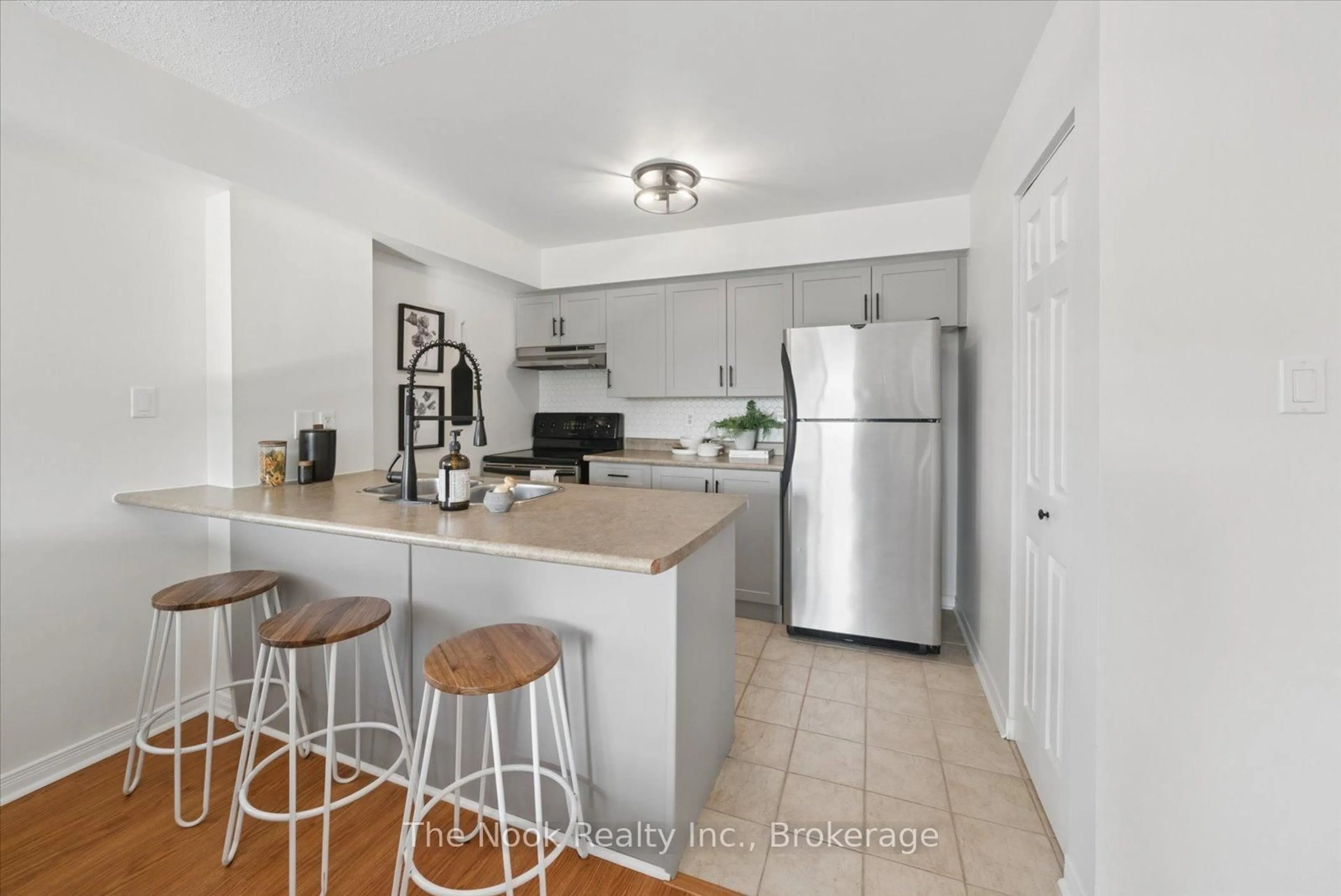 Open concept kitchen, unknown for 106 Aspen Springs Dr #301, Clarington Ontario L1C 5N6