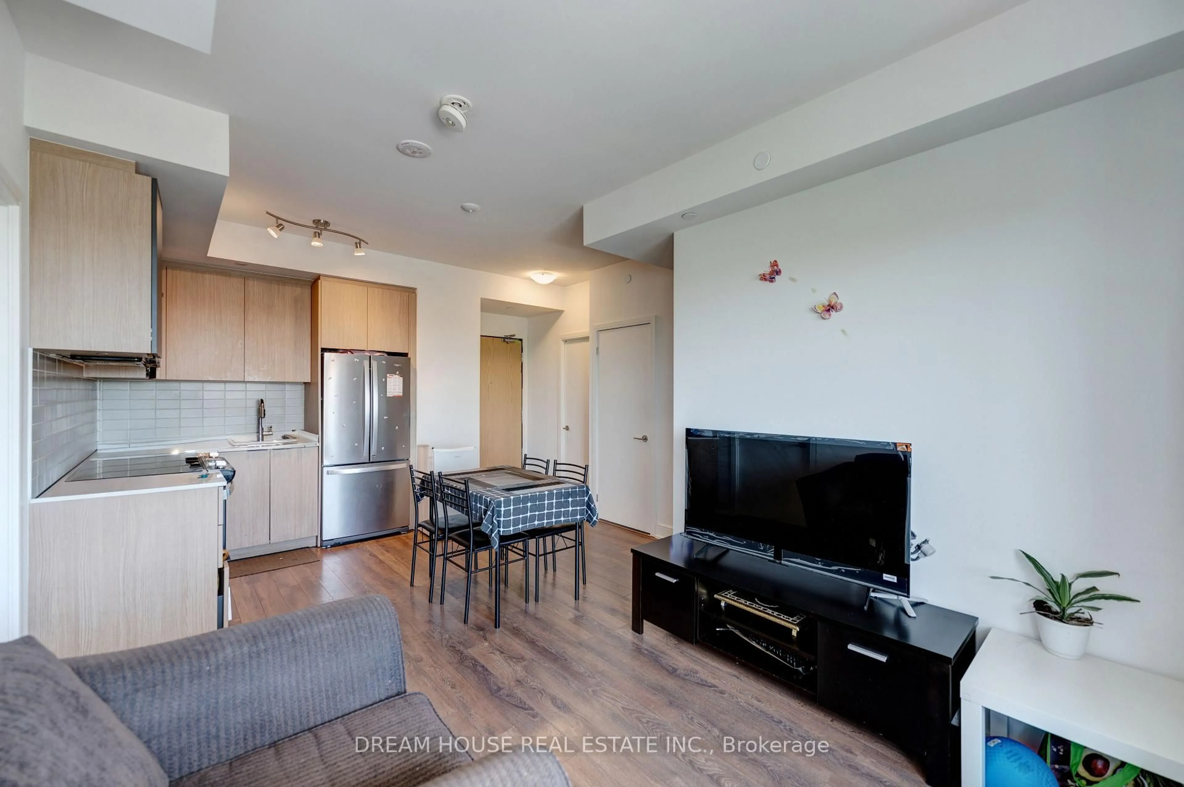 Unknown for 1350 Ellesmere Rd #1011, Toronto Ontario M1P 0G6