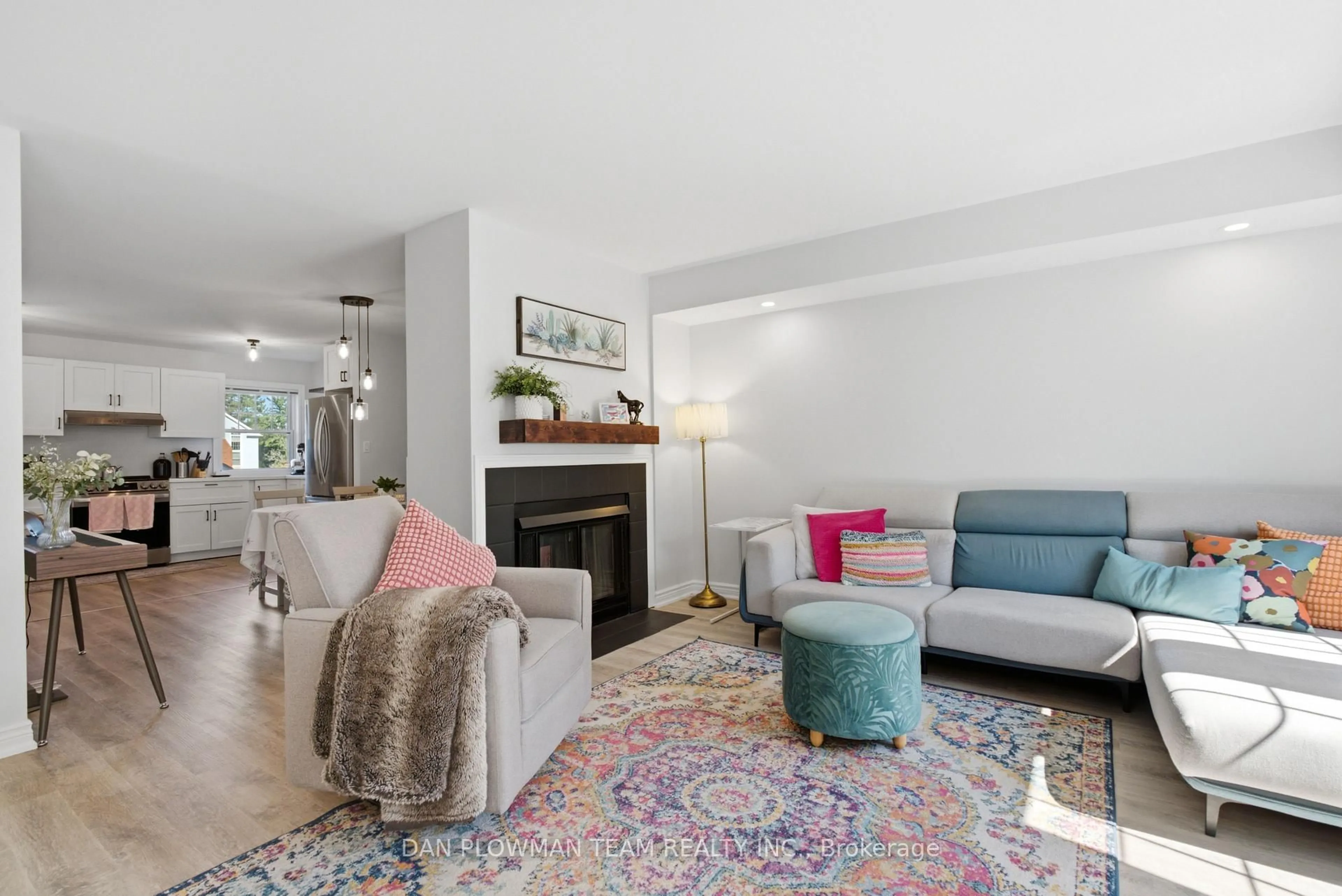 Living room with furniture, unknown for 1661 Nash Rd #H11 - 76, Clarington Ontario L1E 1S8
