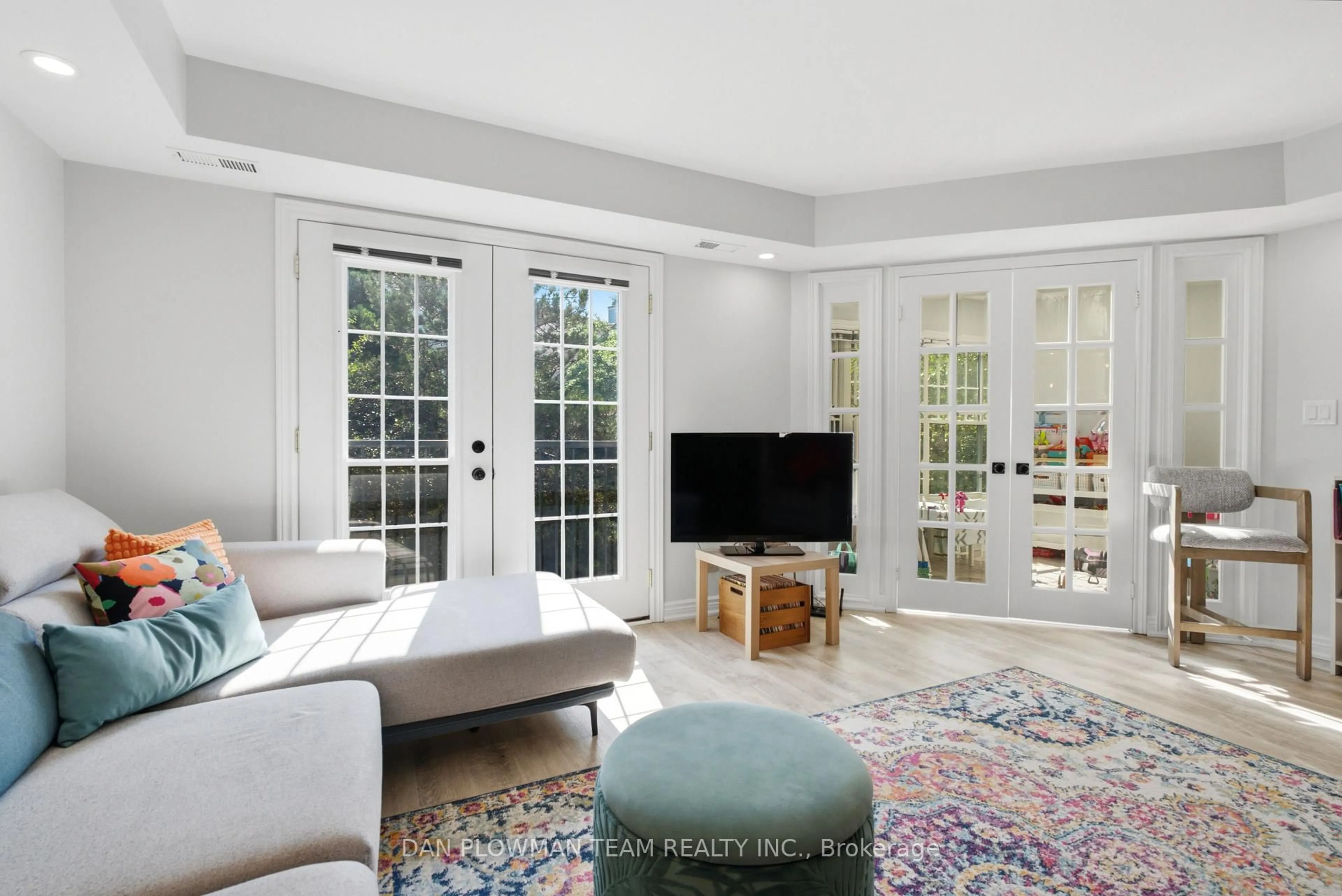 Living room with furniture, unknown for 1661 Nash Rd #H11 - 76, Clarington Ontario L1E 1S8
