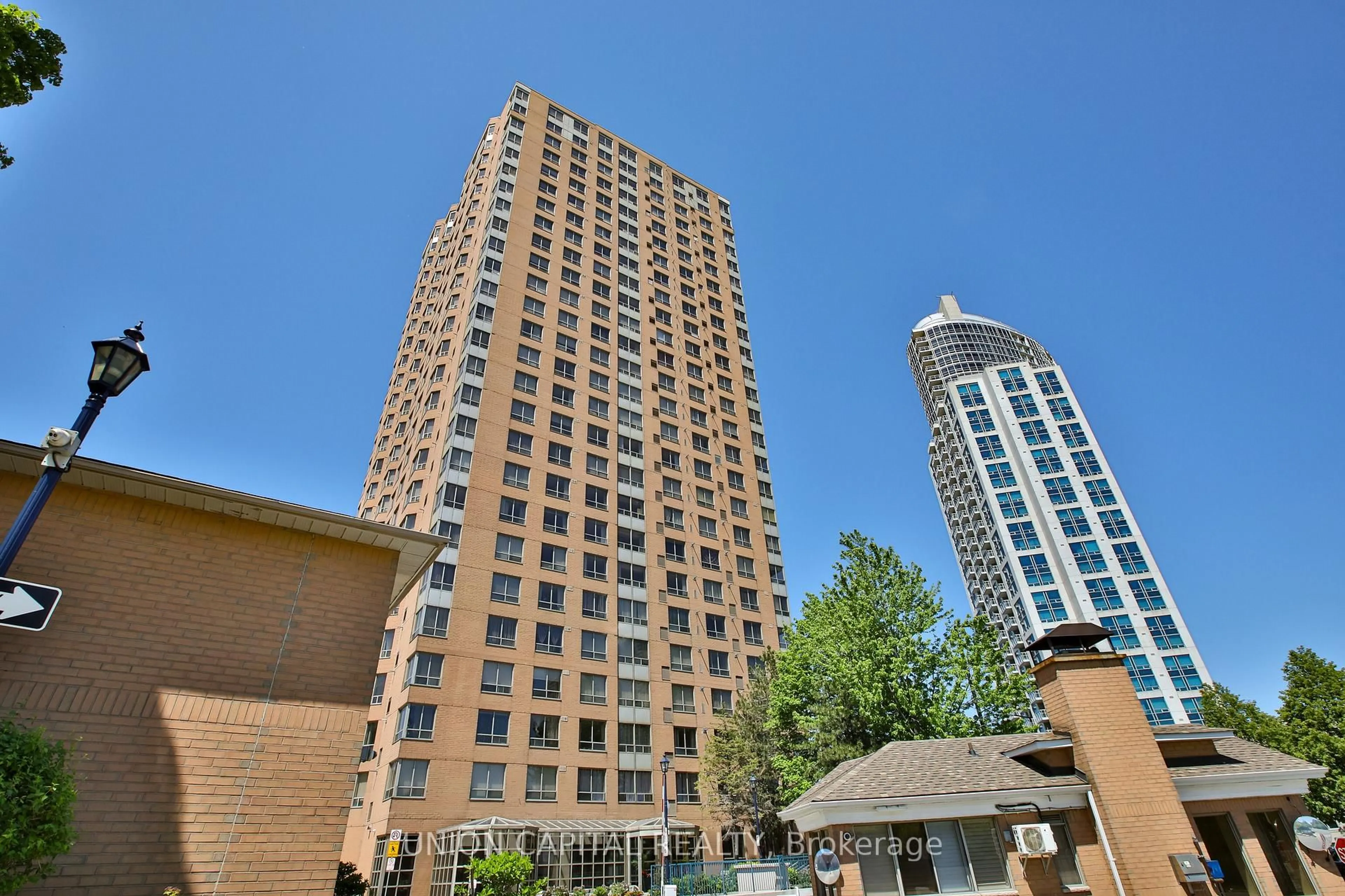 Unknown for 115 Omni Dr #2601, Toronto Ontario M1P 5B4