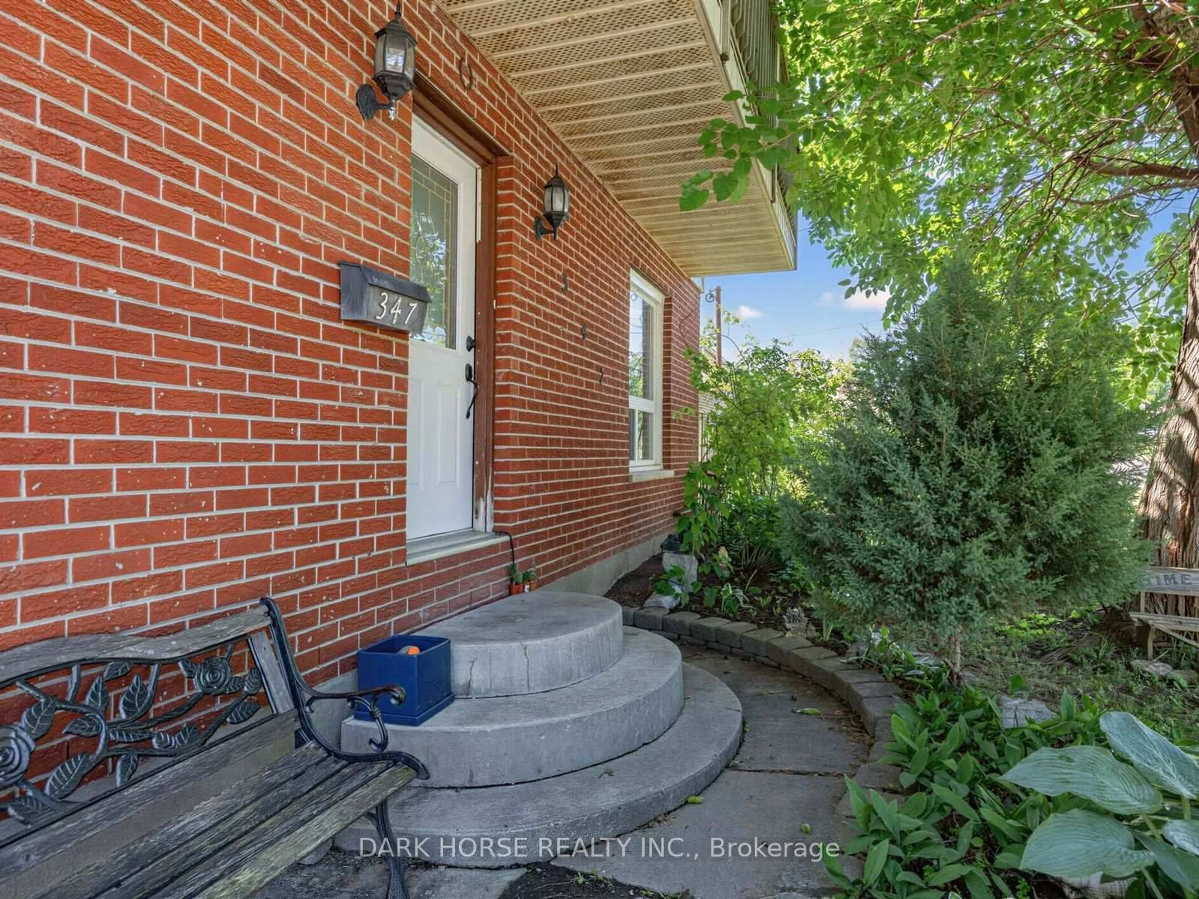 Home with brick exterior material, street for 347 Annapolis Ave, Oshawa Ontario L1J 2Y3