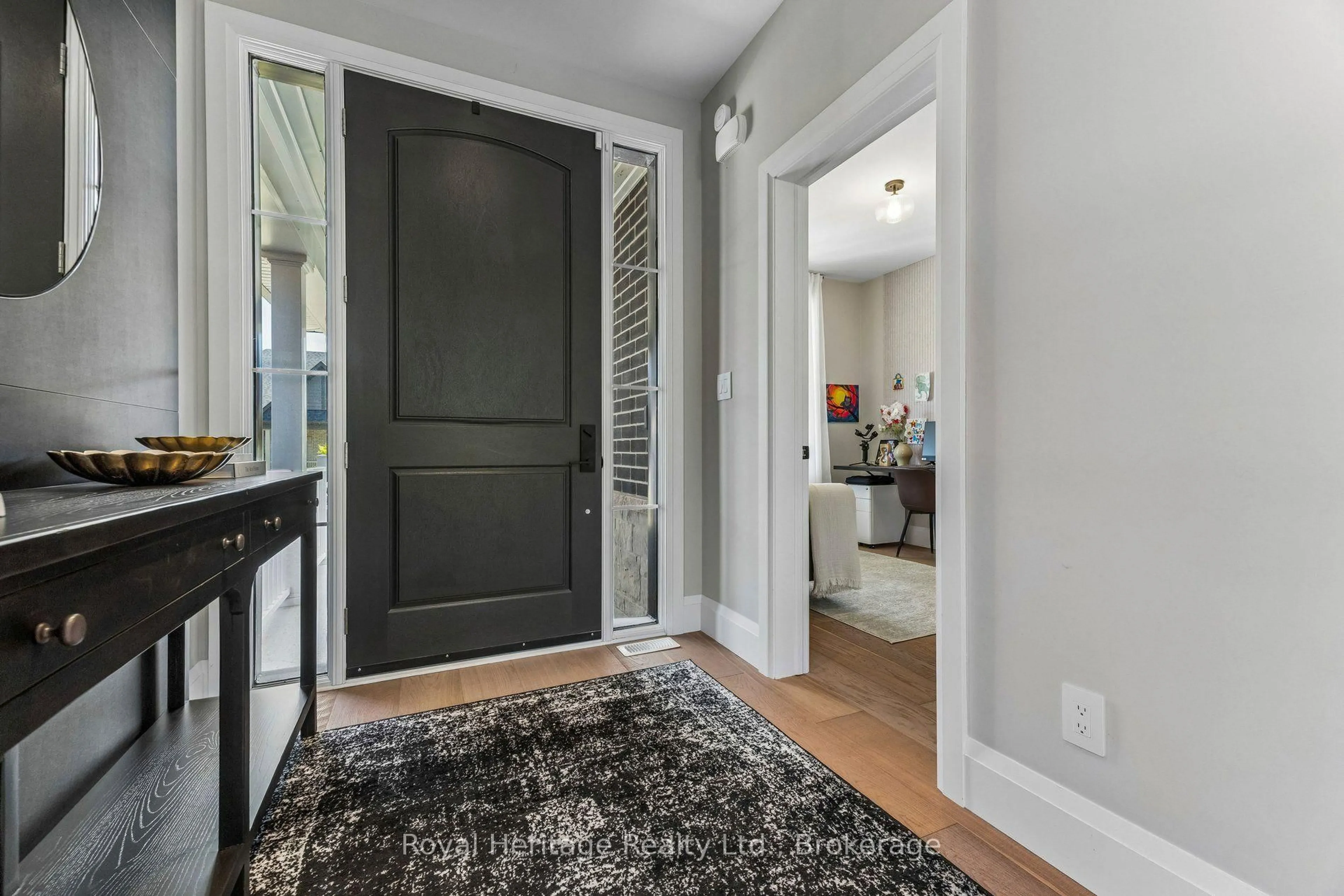 Indoor entryway for 55 Harry Lee Cres, Clarington Ontario L1C 7G5