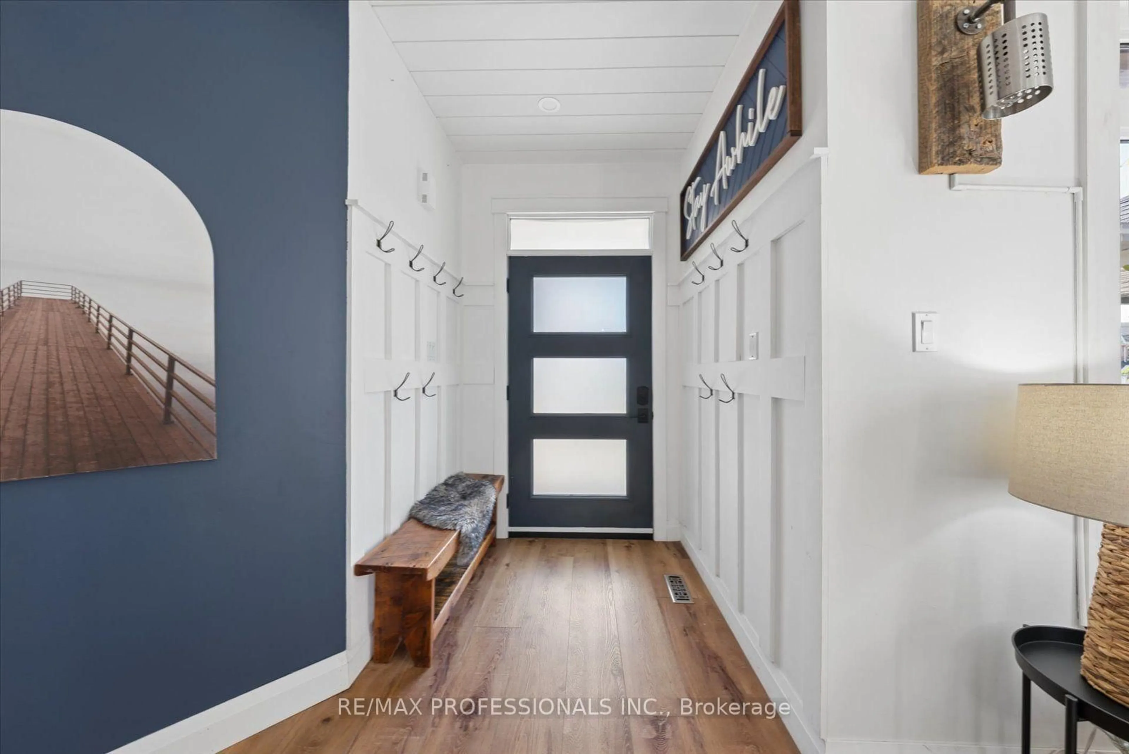 Indoor entryway for 62 Blackfriar Ave, Whitby Ontario L1M 2C1