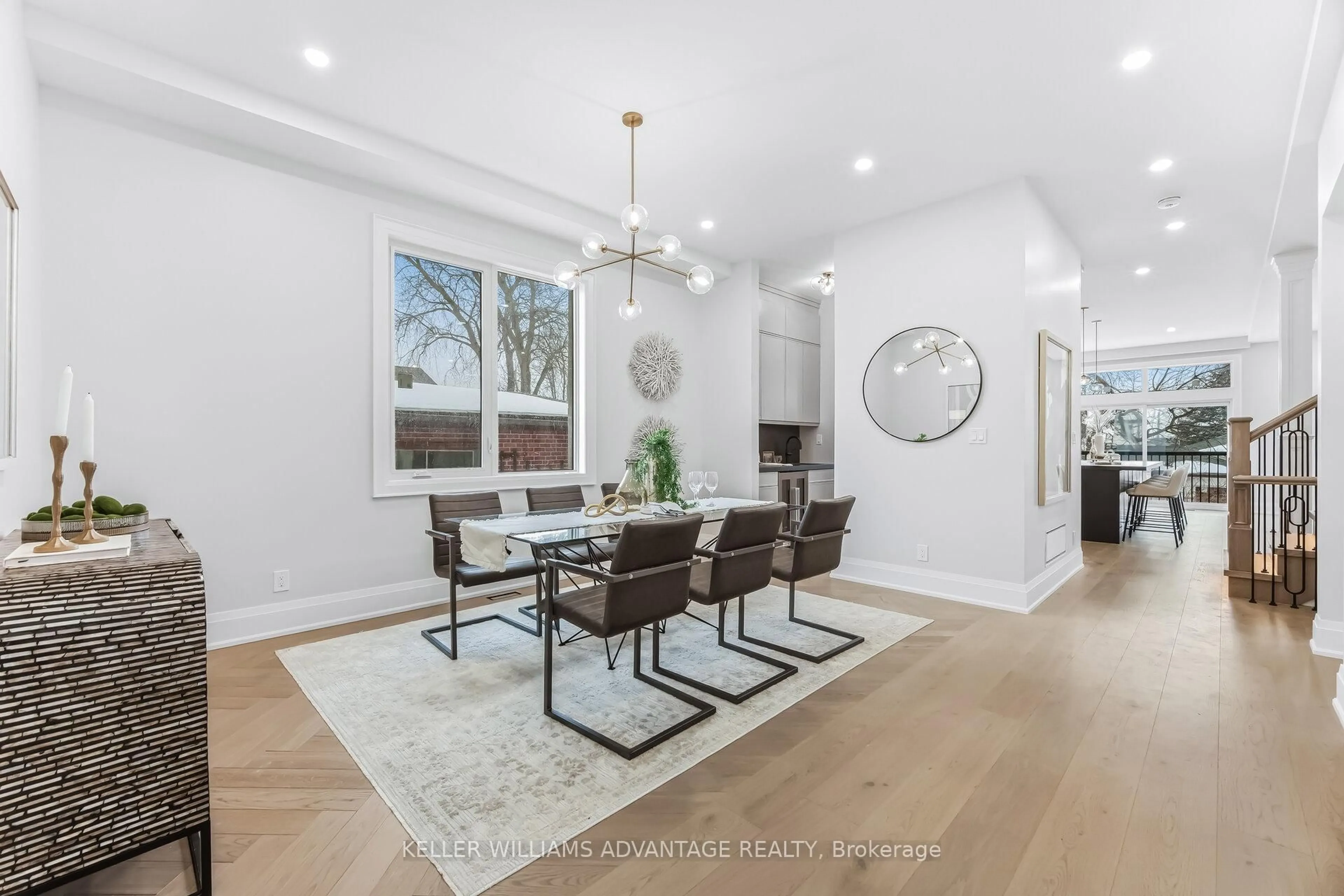Dining room, unknown for 711 Hillview Cres, Pickering Ontario L1W 2R6