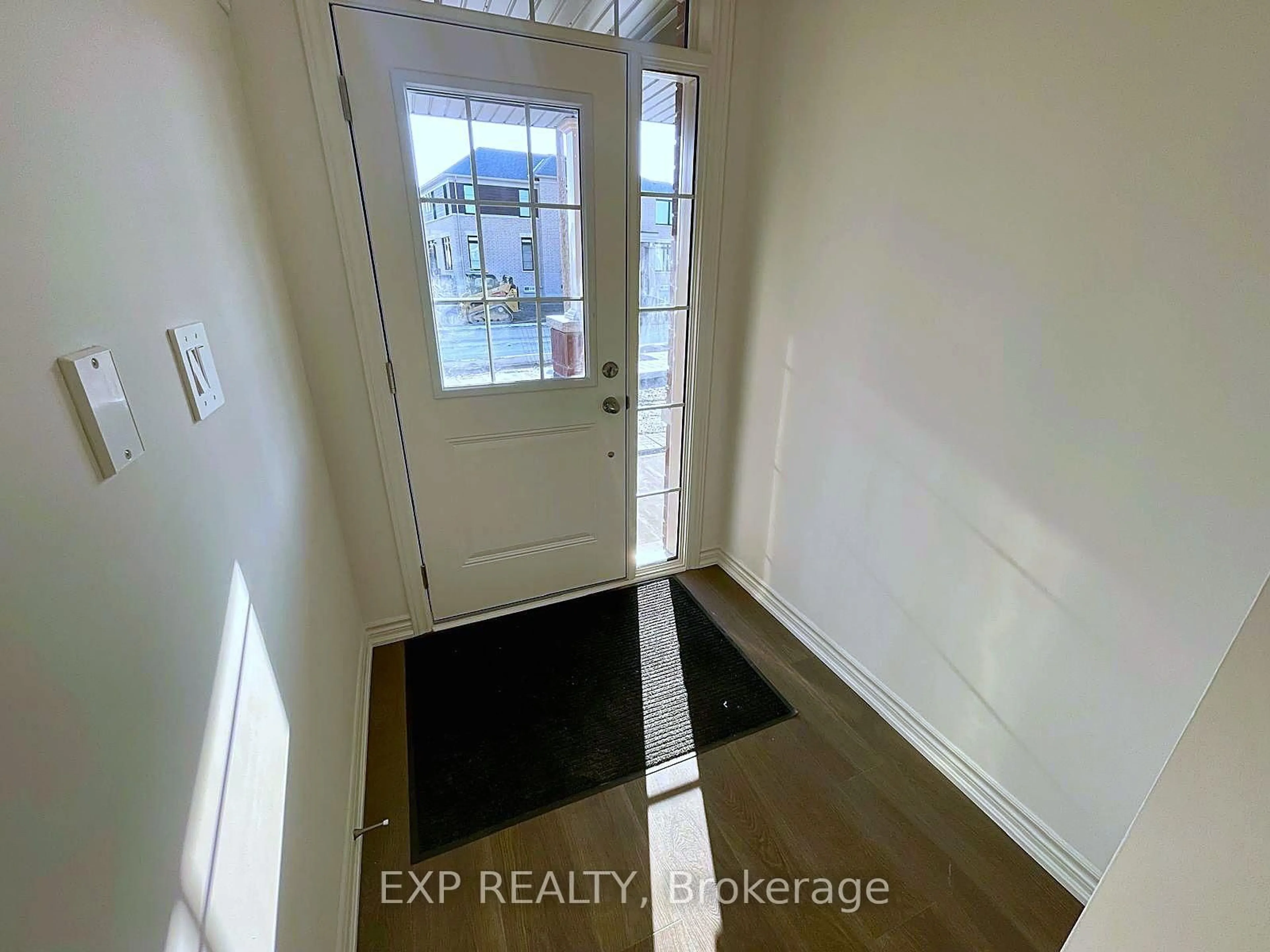 Indoor entryway for 83 Rackham Lane, Clarington Ontario L1E 0M1