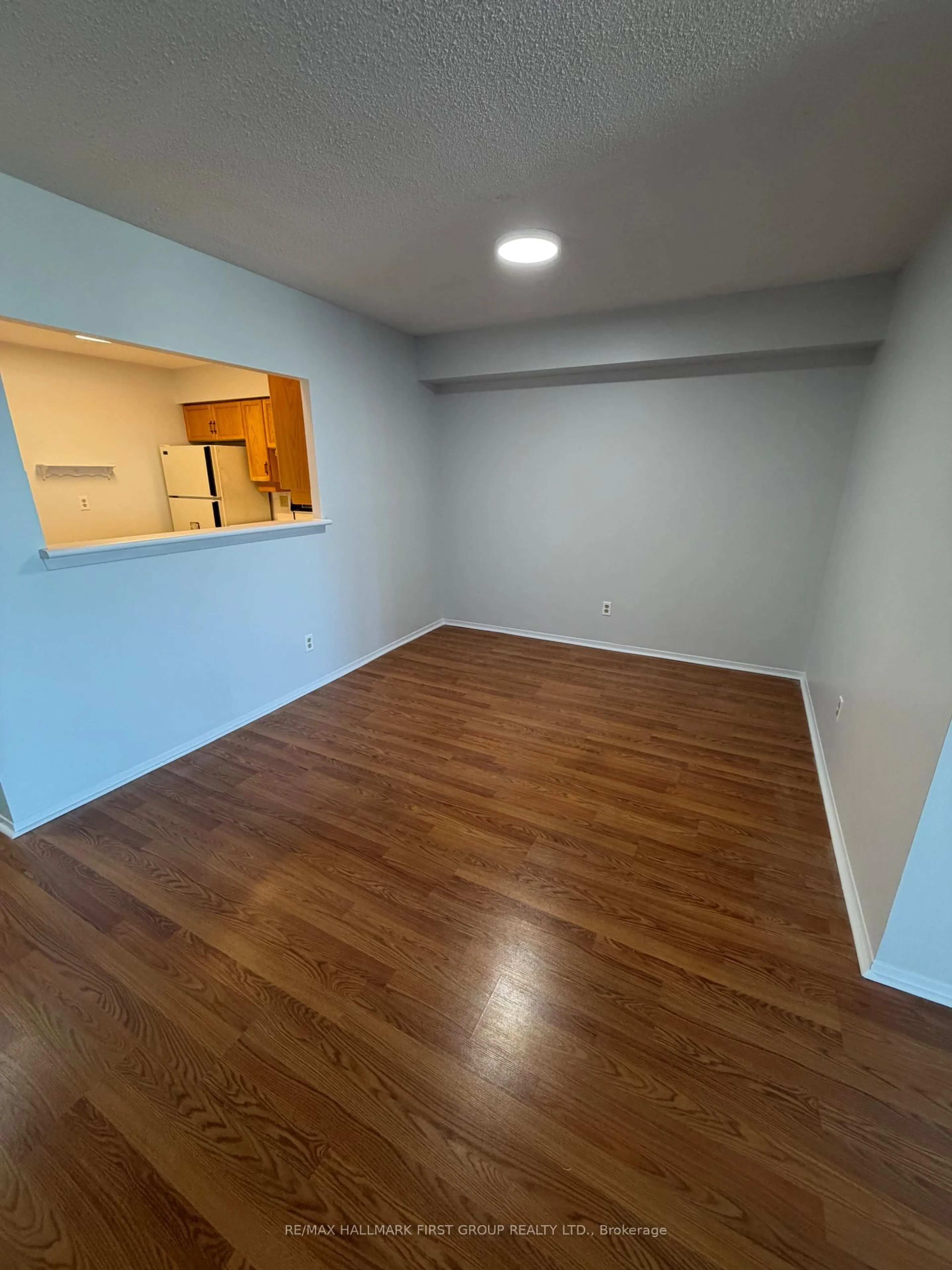A pic of a room for 1880 Valley Farm Rd #1132, Pickering Ontario L1V 6B3
