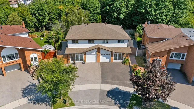 44 Greenhedges Crt, Toronto 3