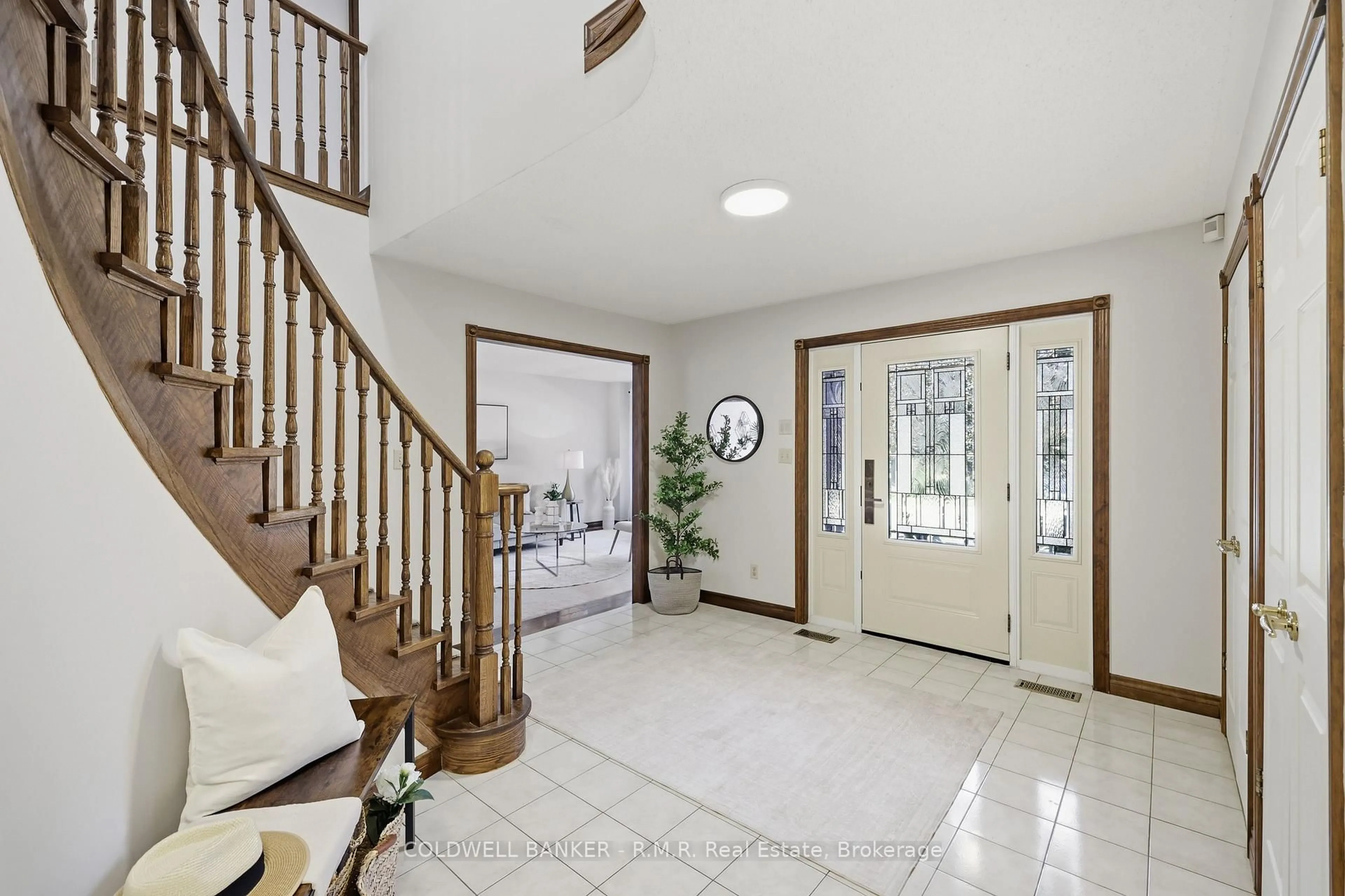 Indoor entryway for 138 Samac Tr, Oshawa Ontario L1G 7V9