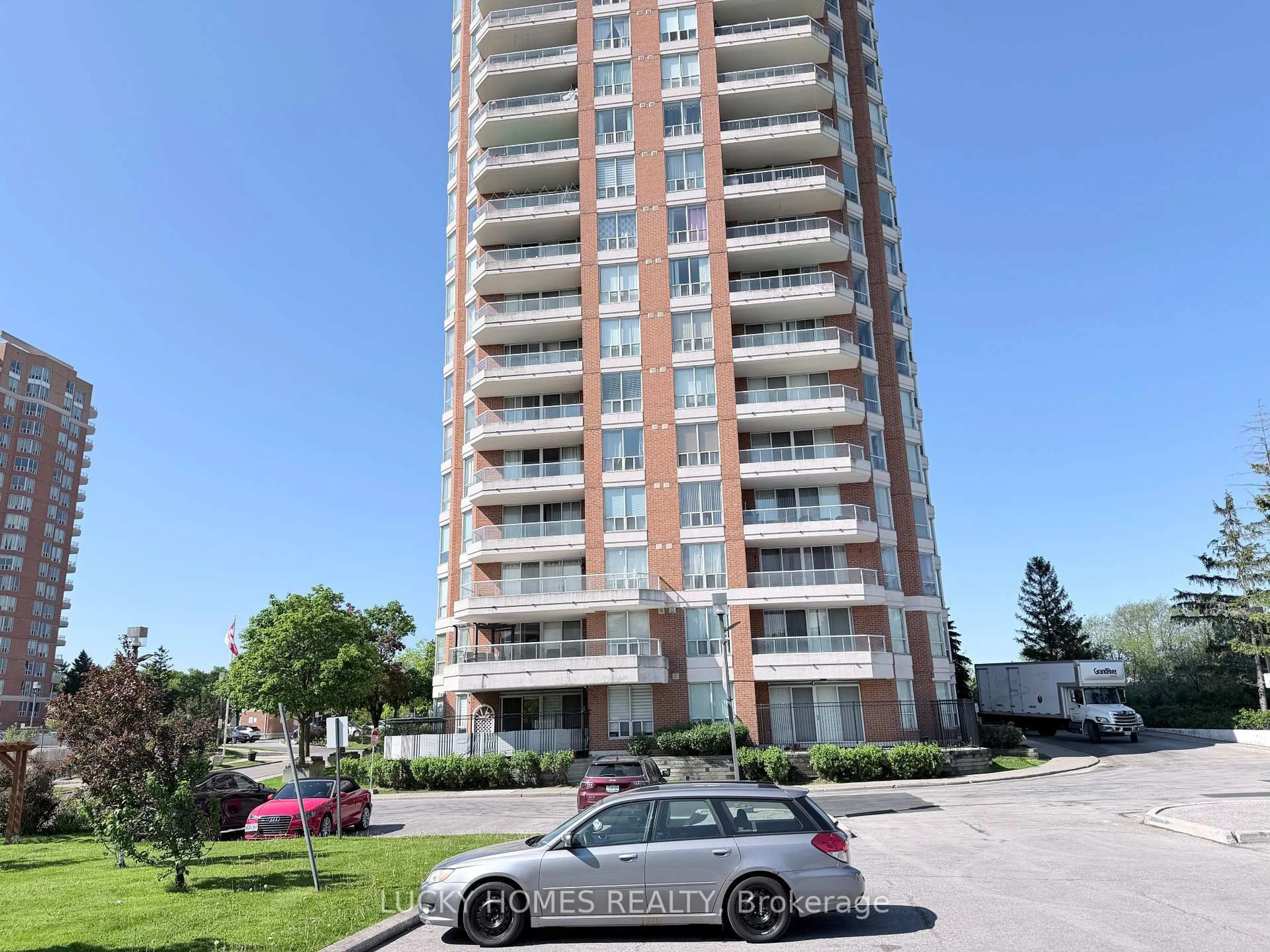 A pic from outside/outdoor area/front of a property/back of a property/a pic from drone, unknown for 430 Mclevin Ave #915, Toronto Ontario M1B 5P1
