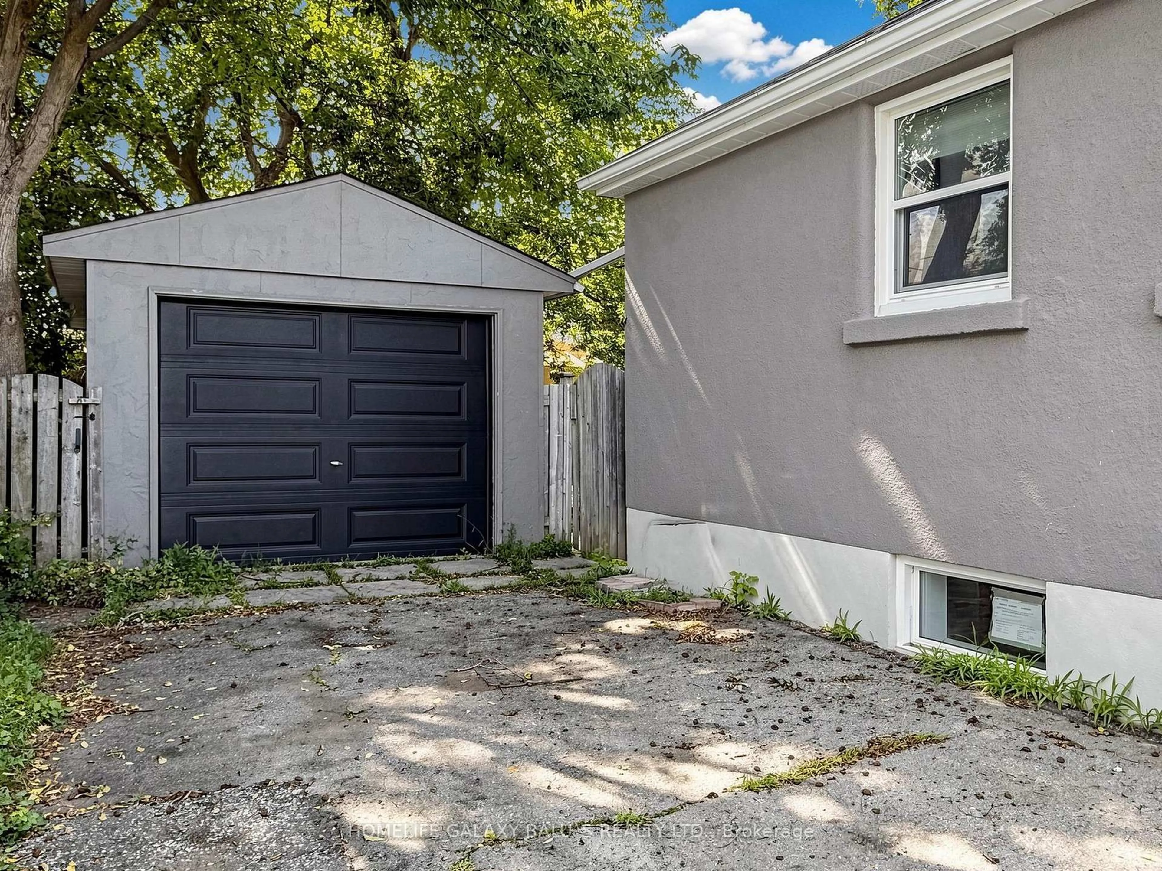 Unknown for 136 Central Park Blvd, Oshawa Ontario L1G 5Y7