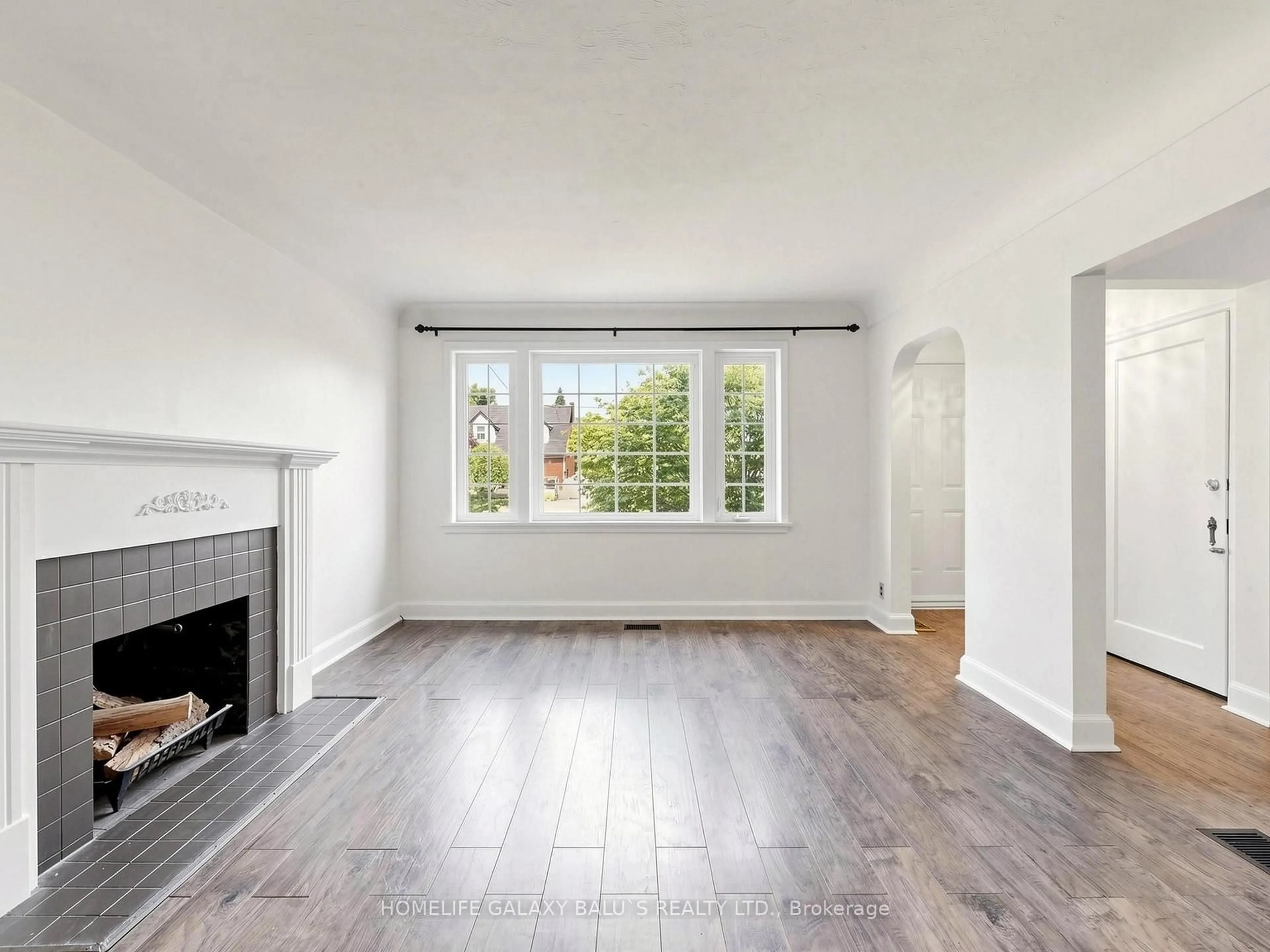A pic of a room for 136 Central Park Blvd, Oshawa Ontario L1G 5Y7