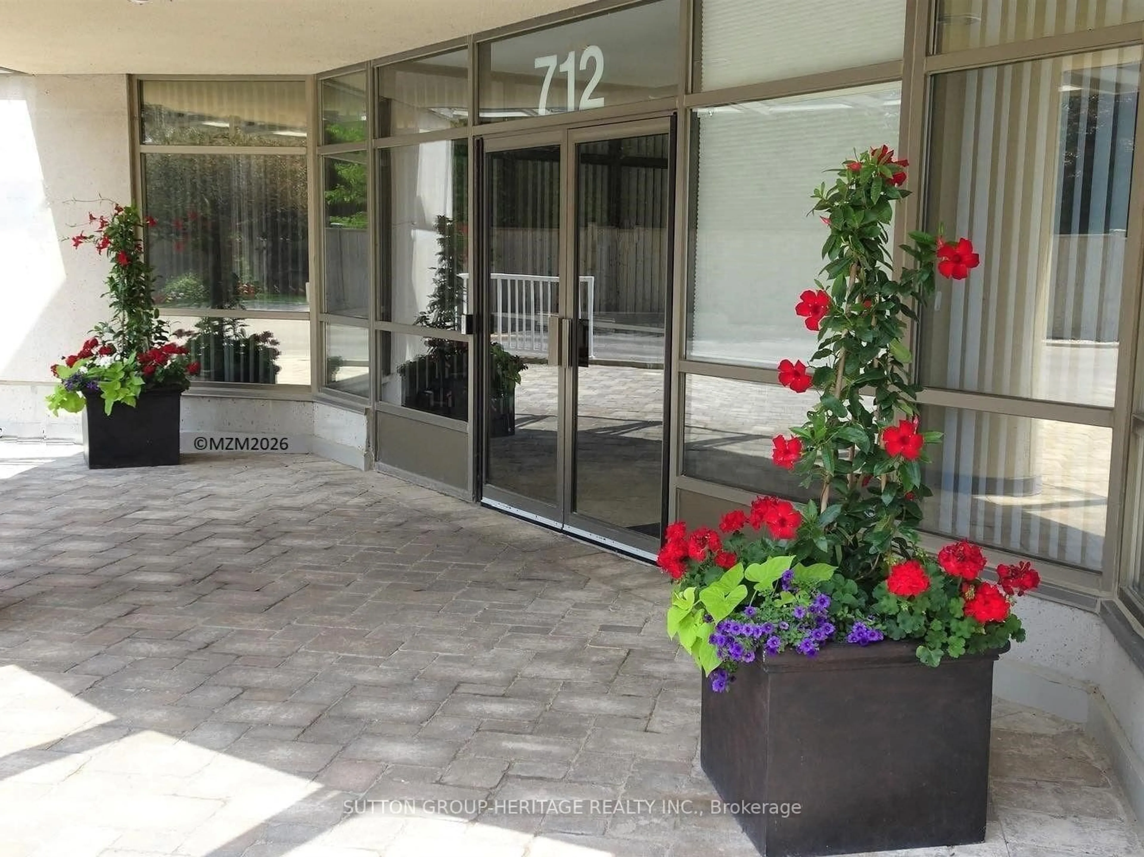 Unknown for 712 Rossland Rd #1207, Whitby Ontario L1N 9E8
