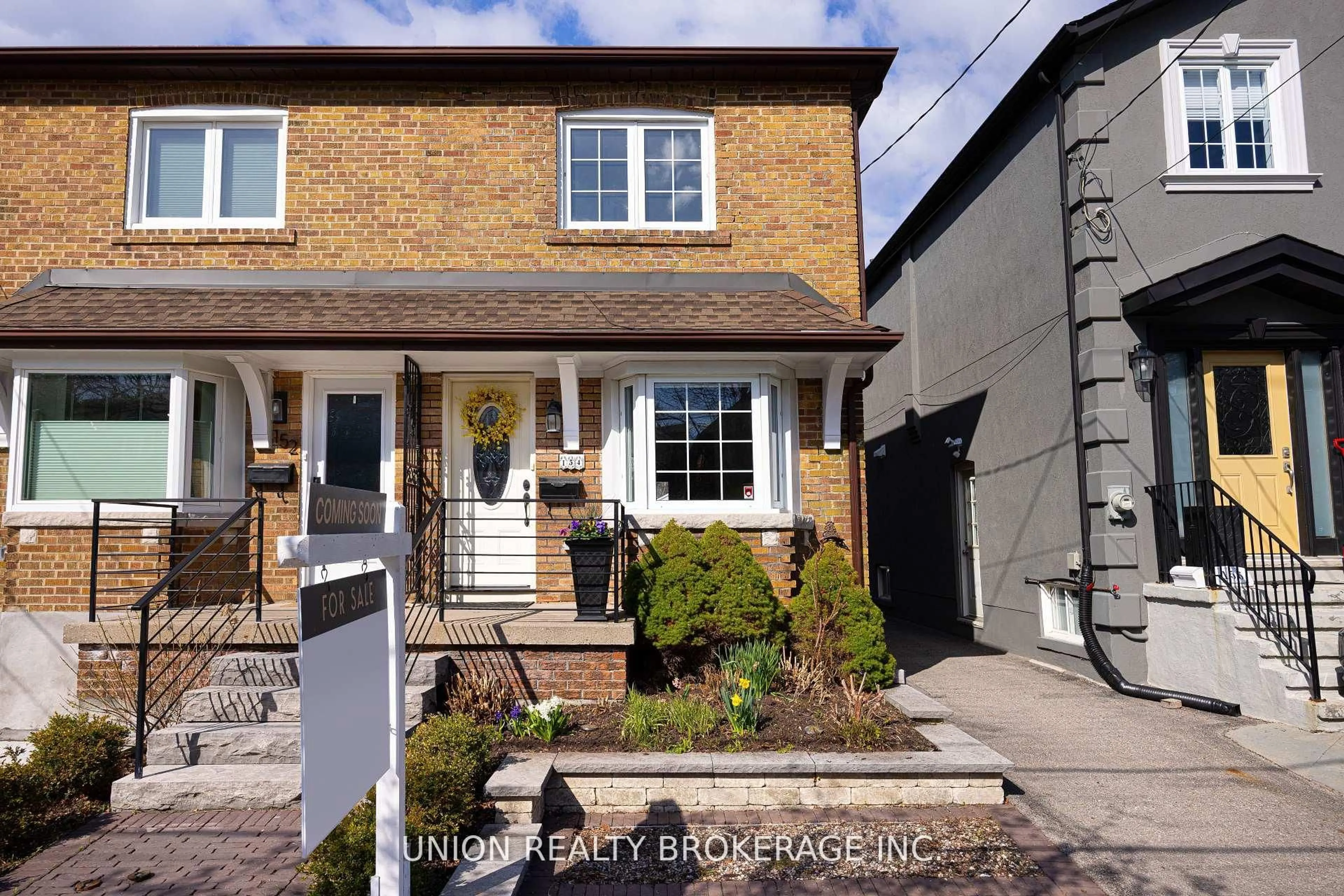 Unknown for 154 Blantyre Ave, Toronto Ontario M1N 2R5