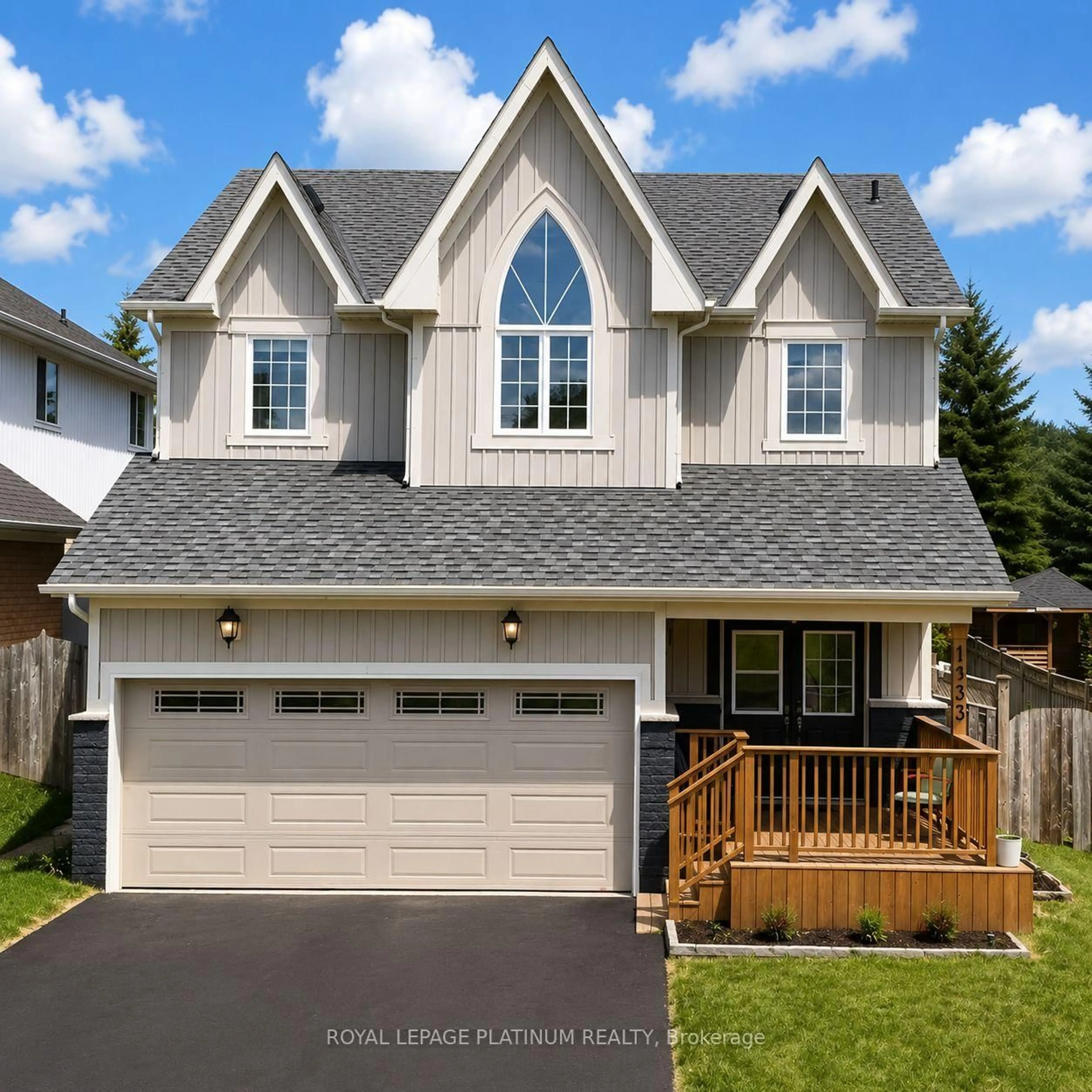 Home with vinyl exterior material, street for 1033 Grandview St, Oshawa Ontario L1K 2S8