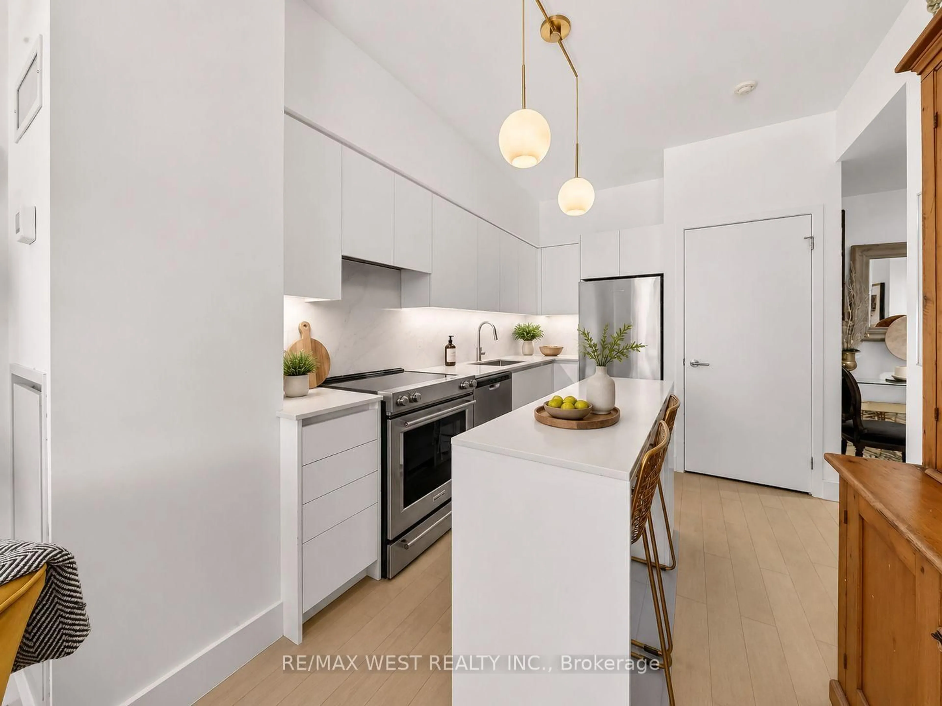 Open concept kitchen, unknown for 601 Kingston Rd #215, Toronto Ontario M4E 1R3