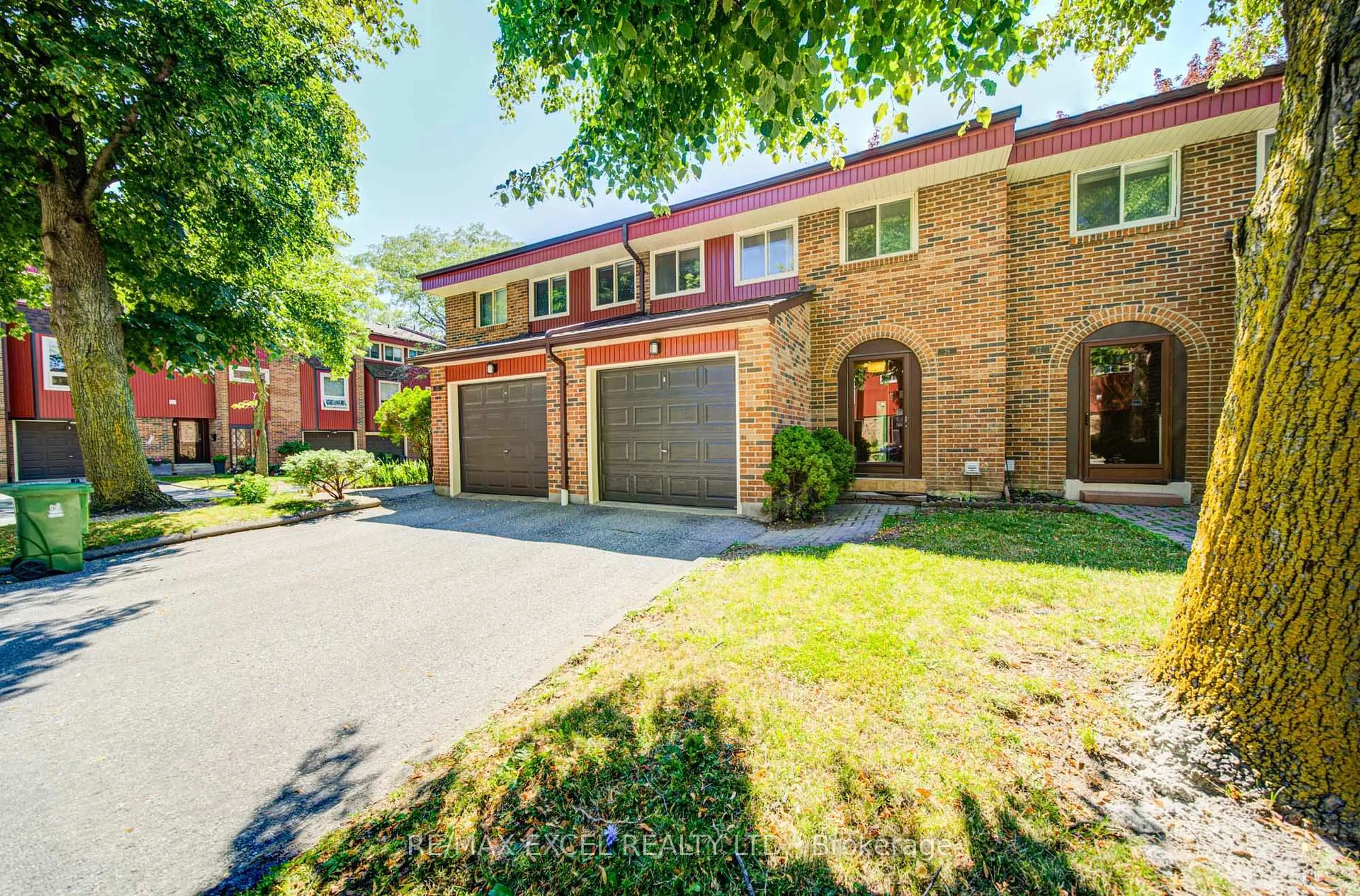 Home with brick exterior material, street for 3000 Midland Ave #26, Toronto Ontario M1S 3T1