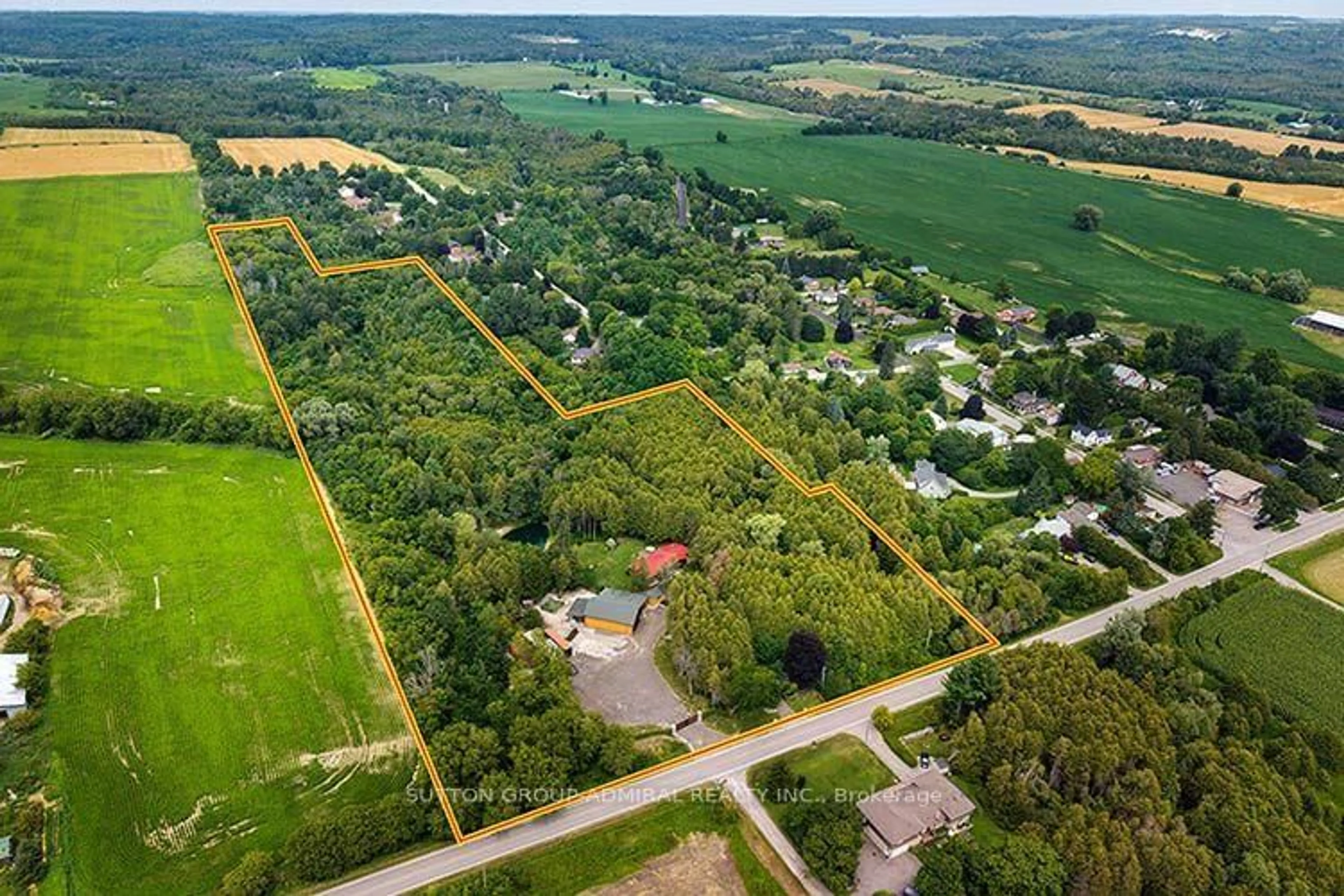 A pic from outside/outdoor area/front of a property/back of a property/a pic from drone, unknown for 2460 Concession 8 Rd, Clarington Ontario L1C 5X3