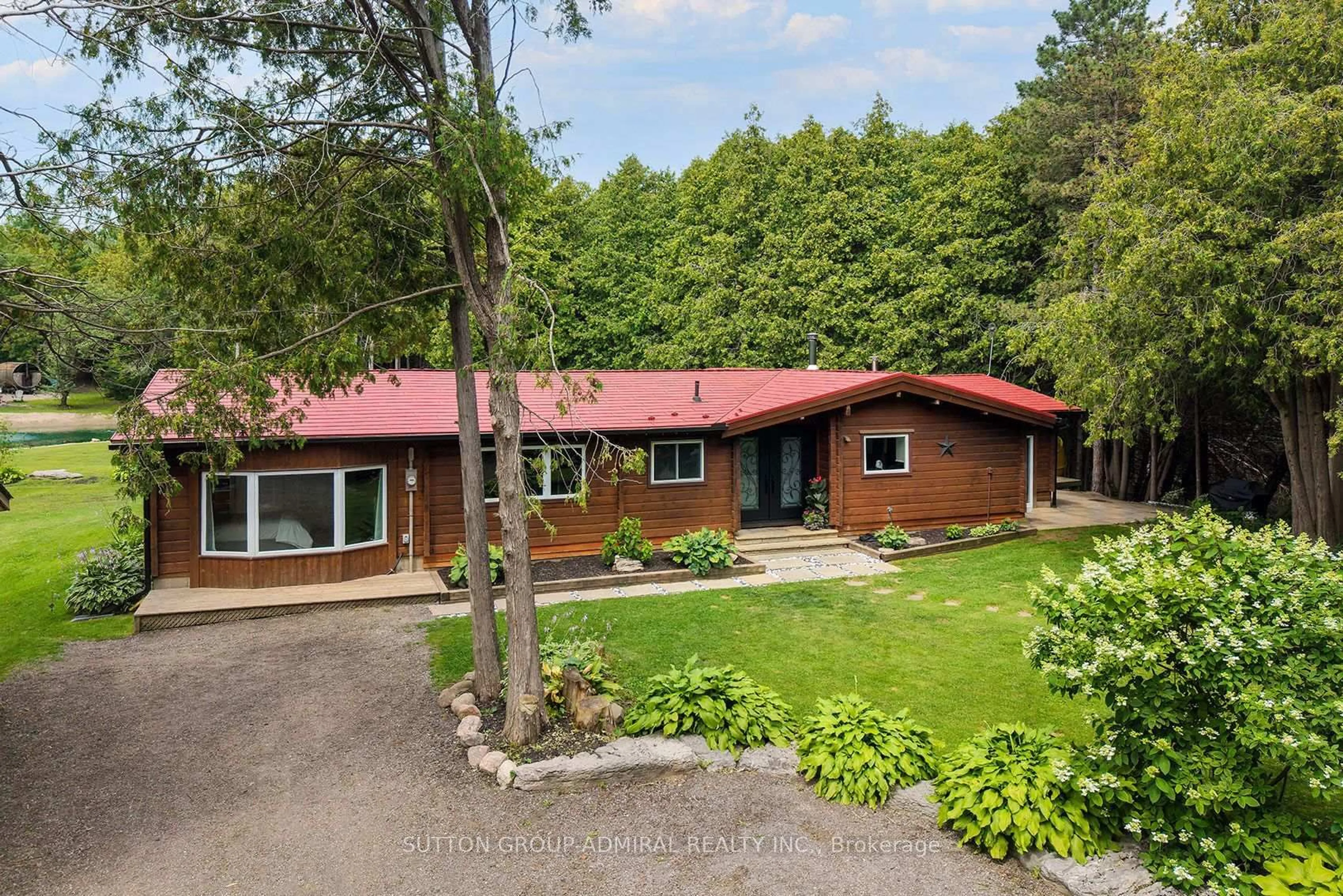 A pic from outside/outdoor area/front of a property/back of a property/a pic from drone, street for 2460 Concession 8 Rd, Clarington Ontario L1C 5X3