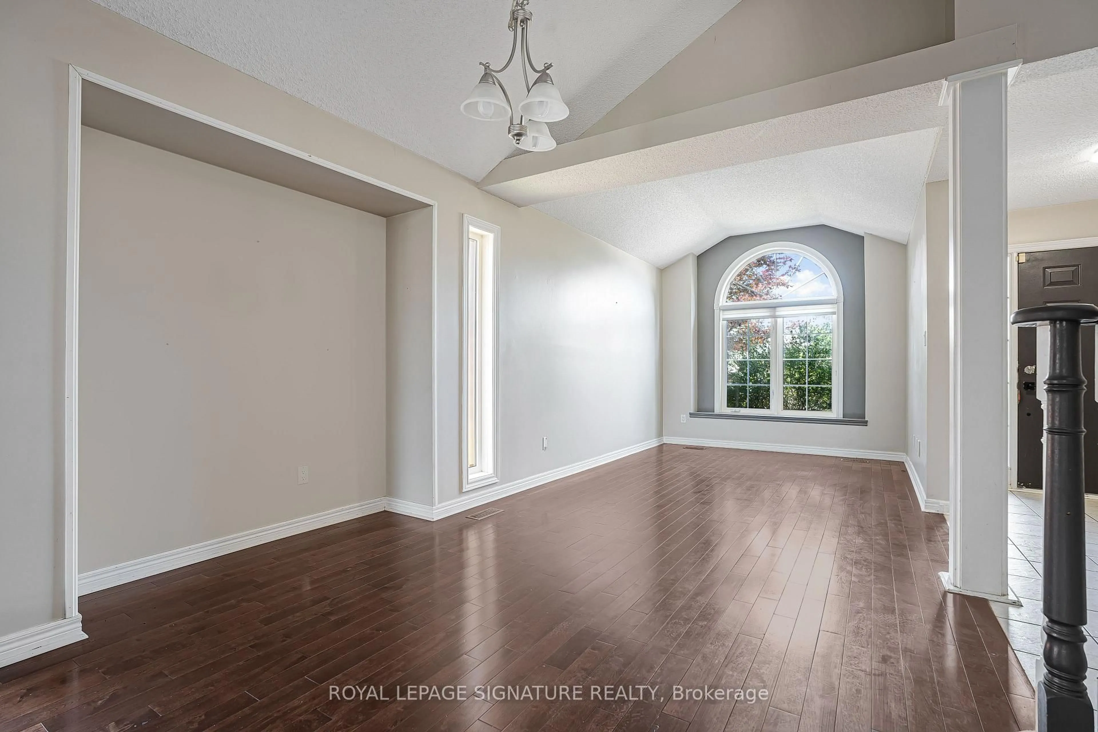 Unknown for 94 Niagara Dr, Oshawa Ontario L1G 8A5