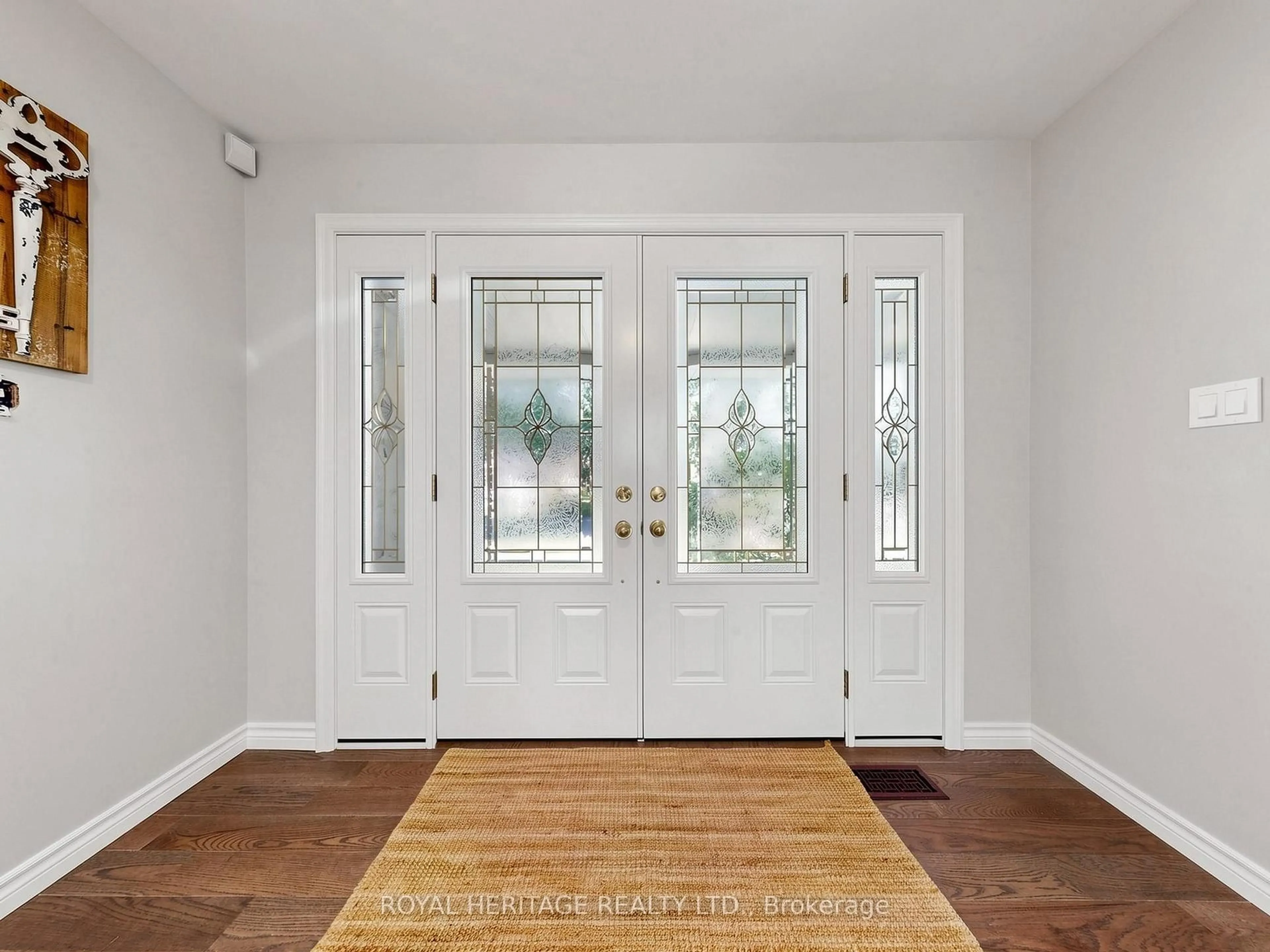 Indoor entryway for 1015 Lavender Crt, Oshawa Ontario L1G 3H2