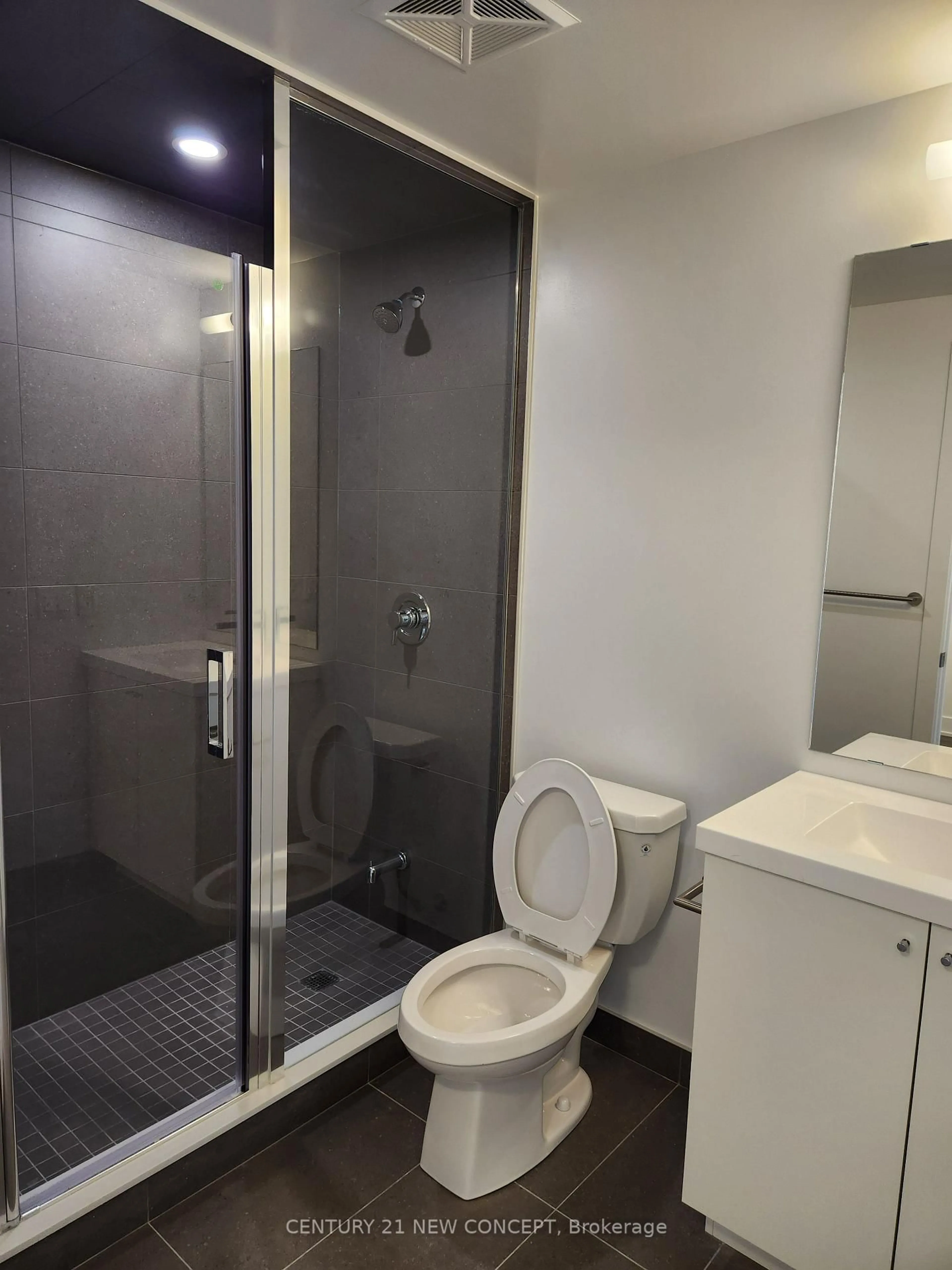 Standard bathroom, floor is not visible for 2545 Simcoe St. St #1824, Oshawa Ontario L1L 0W3