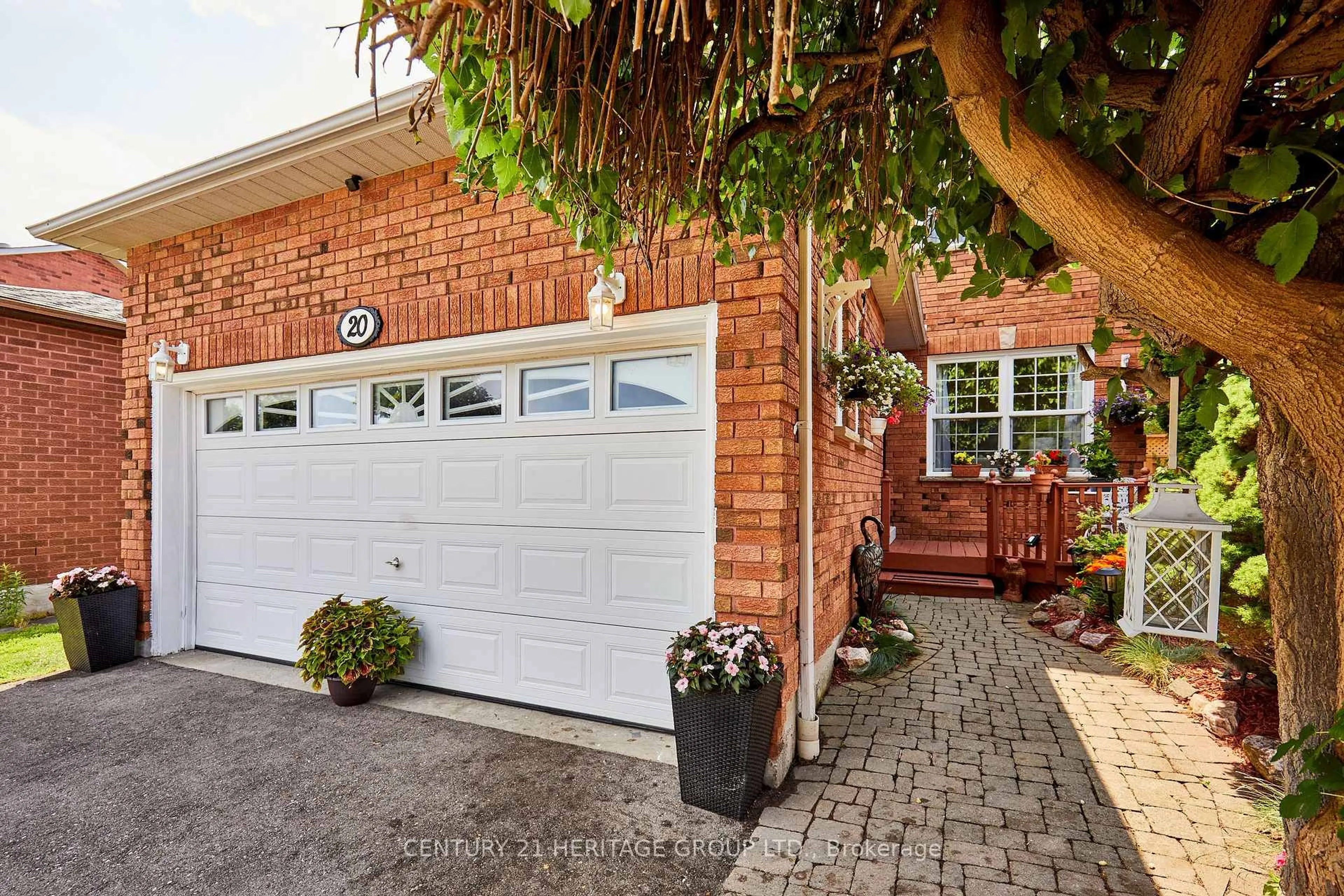 Home with brick exterior material, street for 20 Old Colony Dr, Whitby Ontario L1R 2A3
