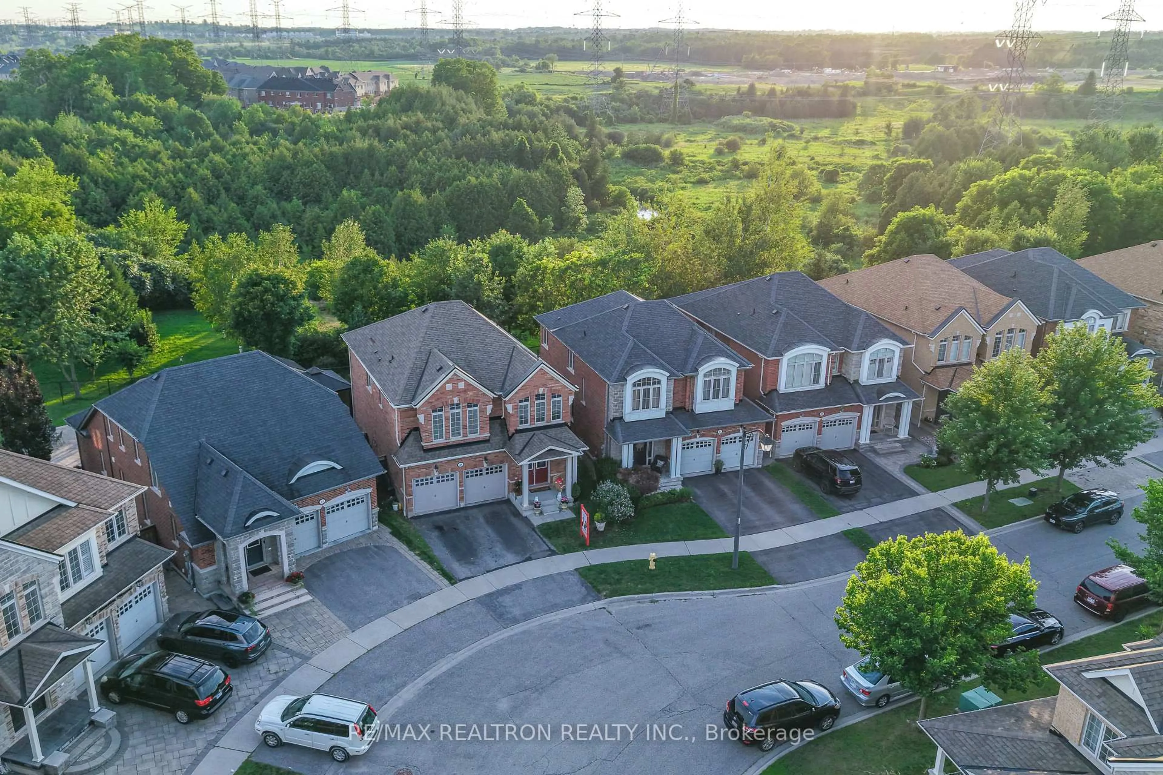 A pic from outside/outdoor area/front of a property/back of a property/a pic from drone, unknown for 23 Beverton Cres, Ajax Ontario L1T 0L8