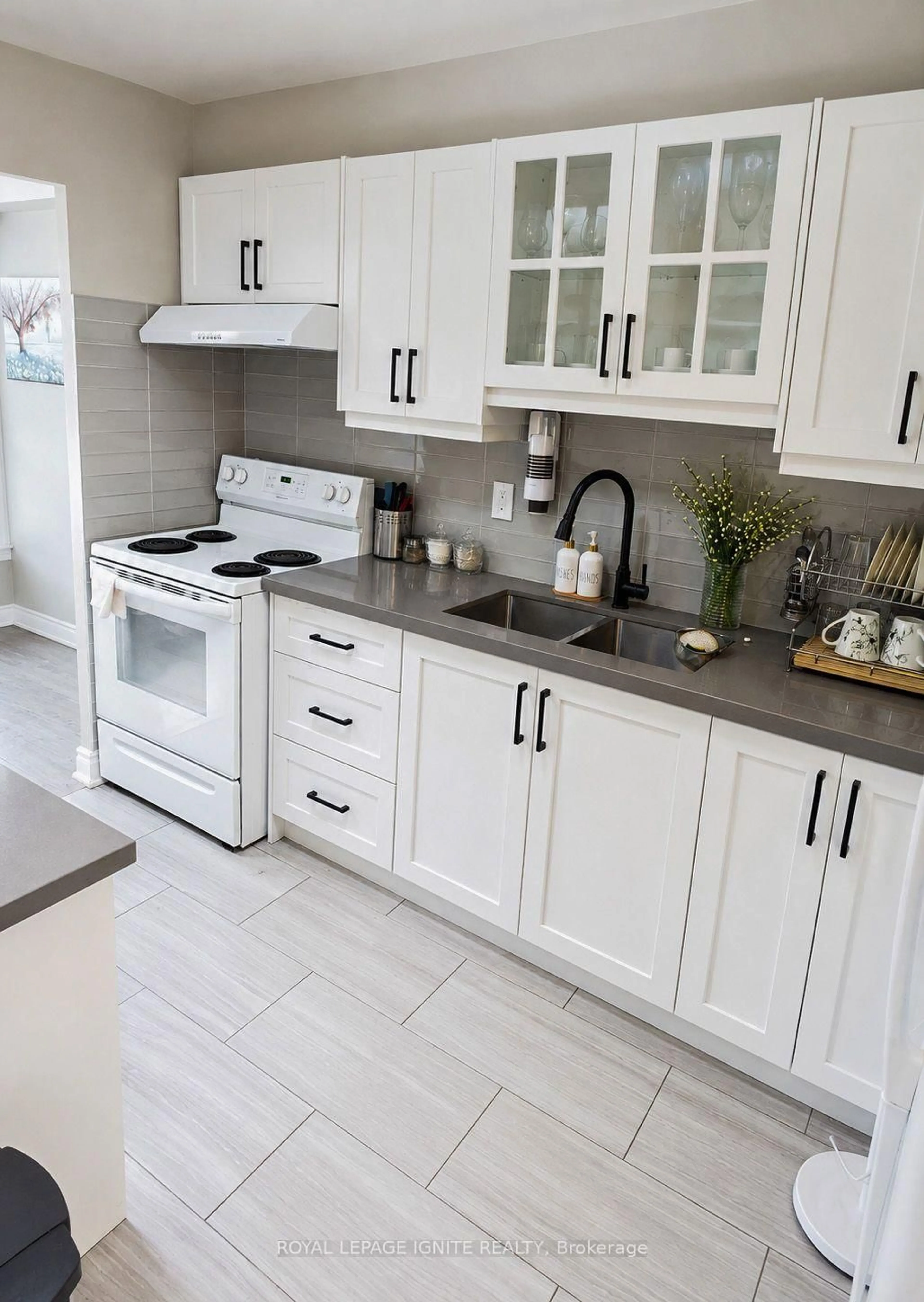 Contemporary kitchen, ceramic/tile floor for 5 Massey Sq #415, Toronto Ontario M4C 5L6