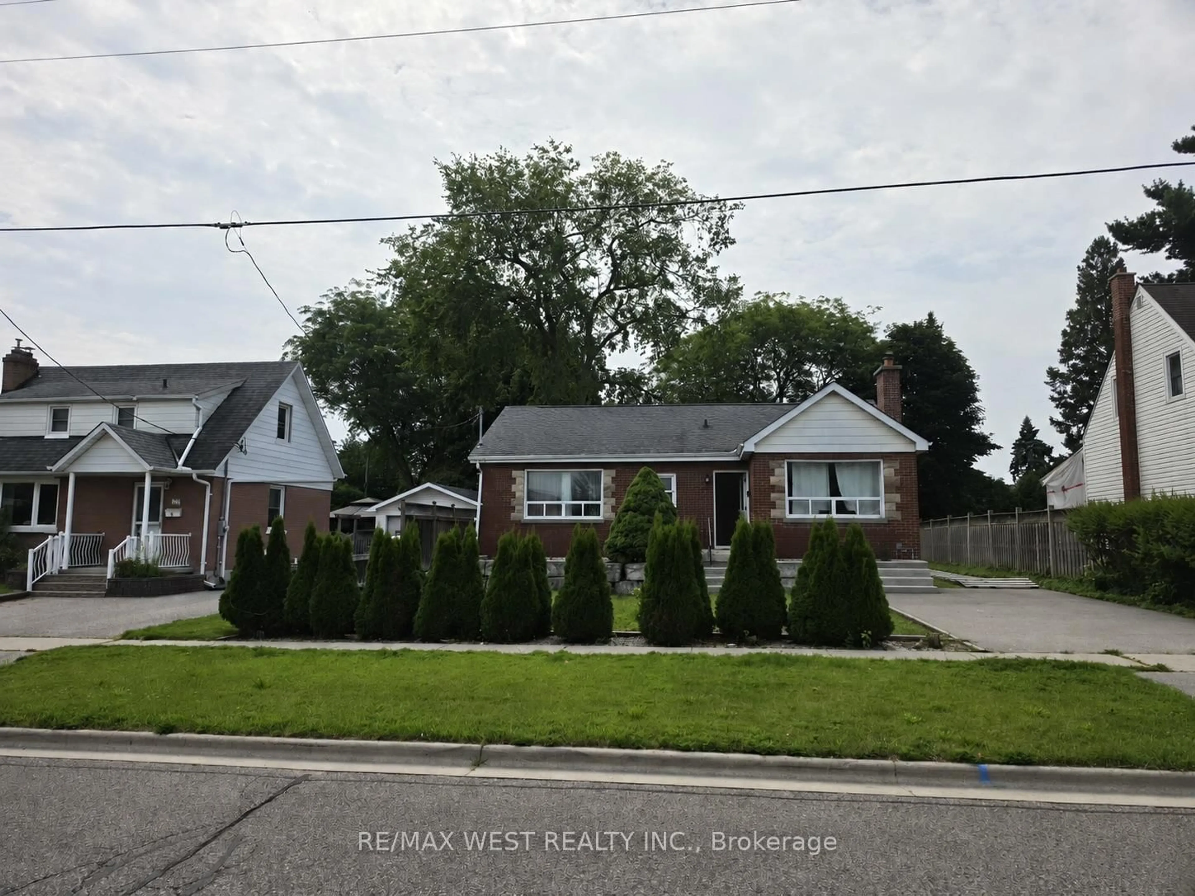 Unknown for 29 Sunset Dr, Oshawa Ontario L1G 3K9