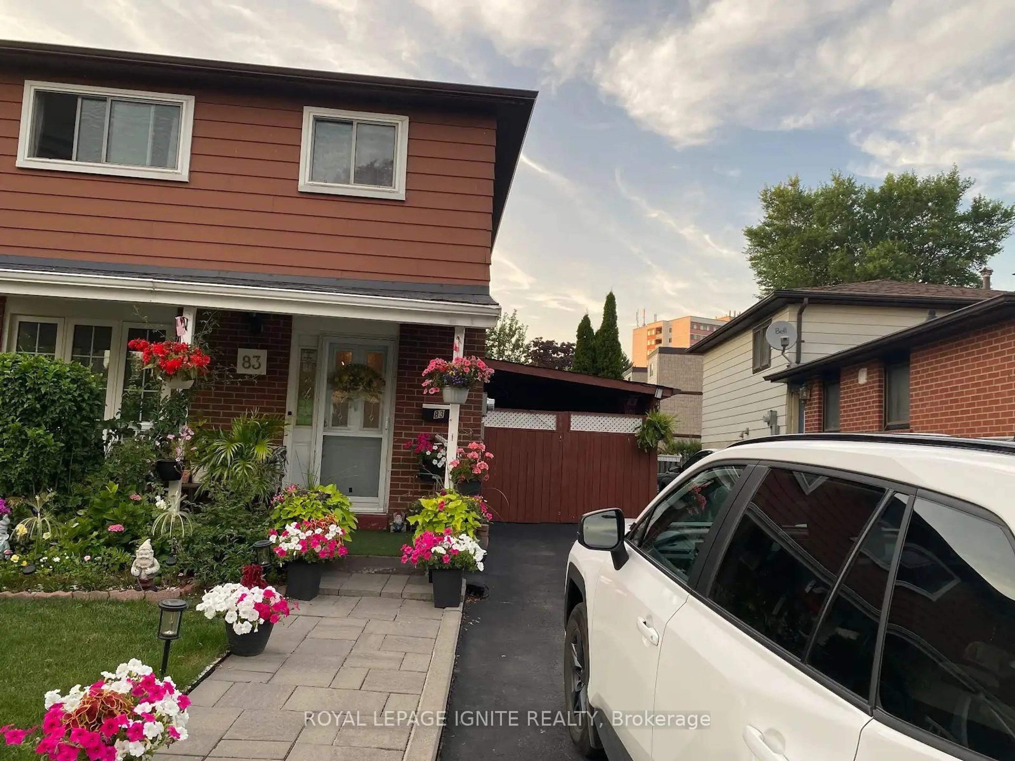 A pic from outside/outdoor area/front of a property/back of a property/a pic from drone, street for 83 Coxworth Cres, Toronto Ontario M1B 1E2