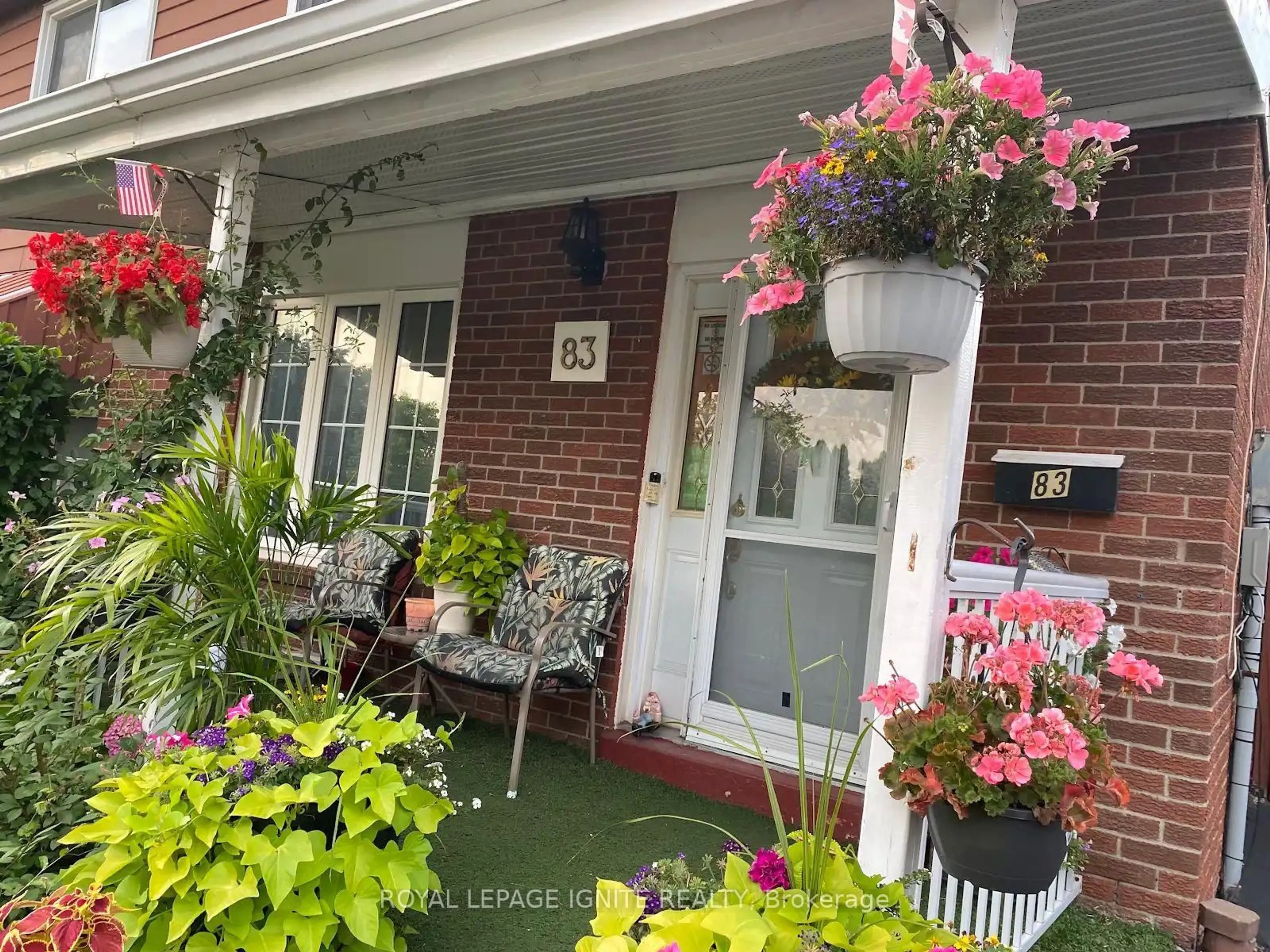 Indoor entryway for 83 Coxworth Cres, Toronto Ontario M1B 1E2