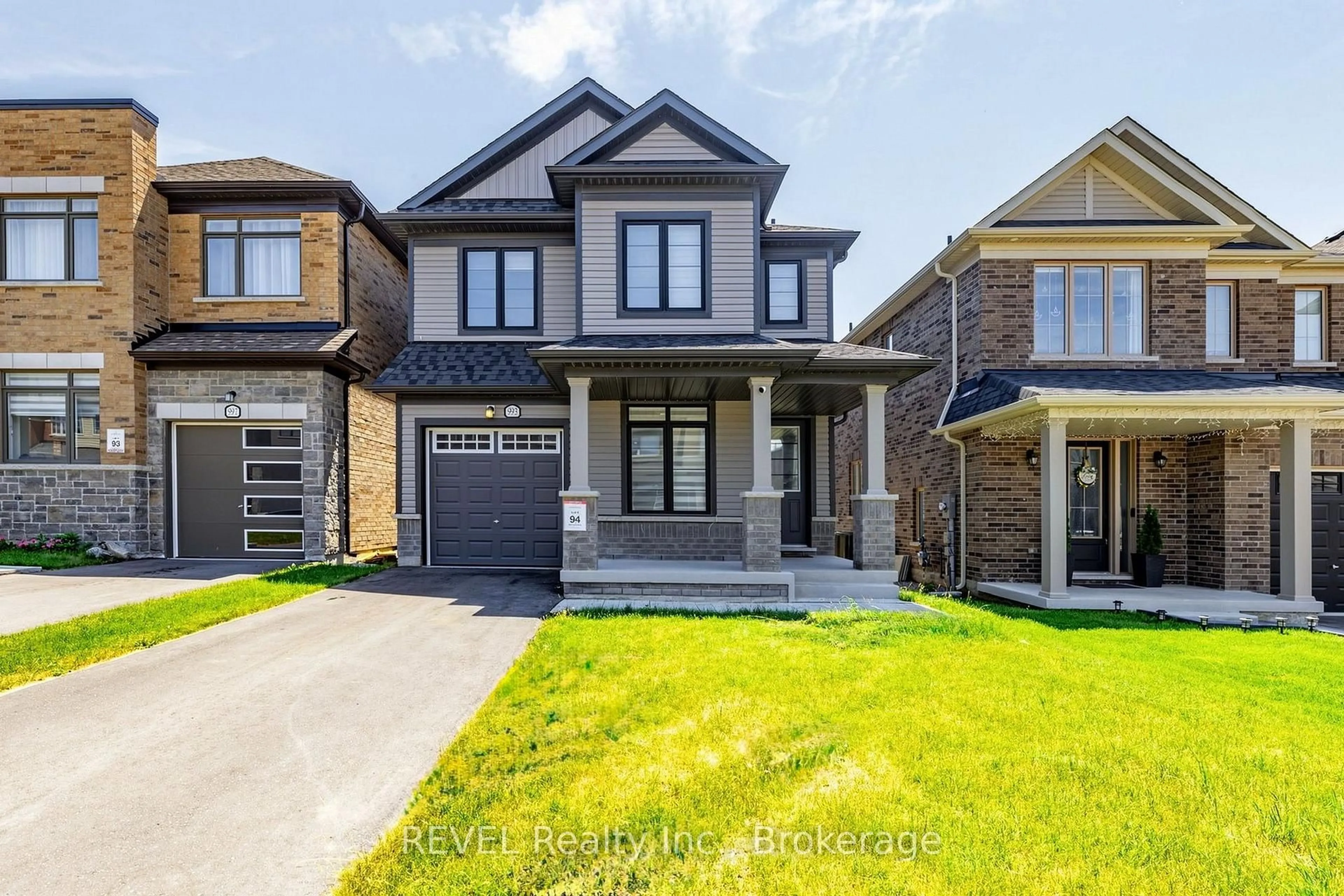 Home with brick exterior material, street for 993 Lockie Dr, Oshawa Ontario L1L 0S1