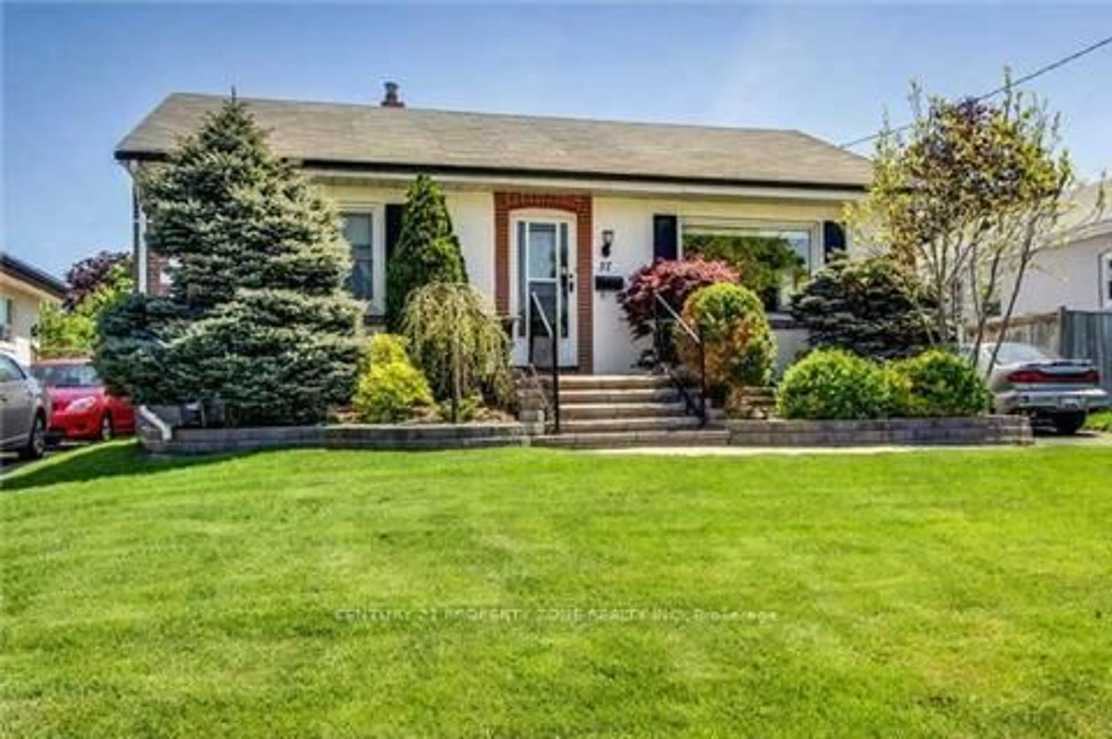 Home with vinyl exterior material, street for 37 Adanac Dr, Toronto Ontario M1M 2E5