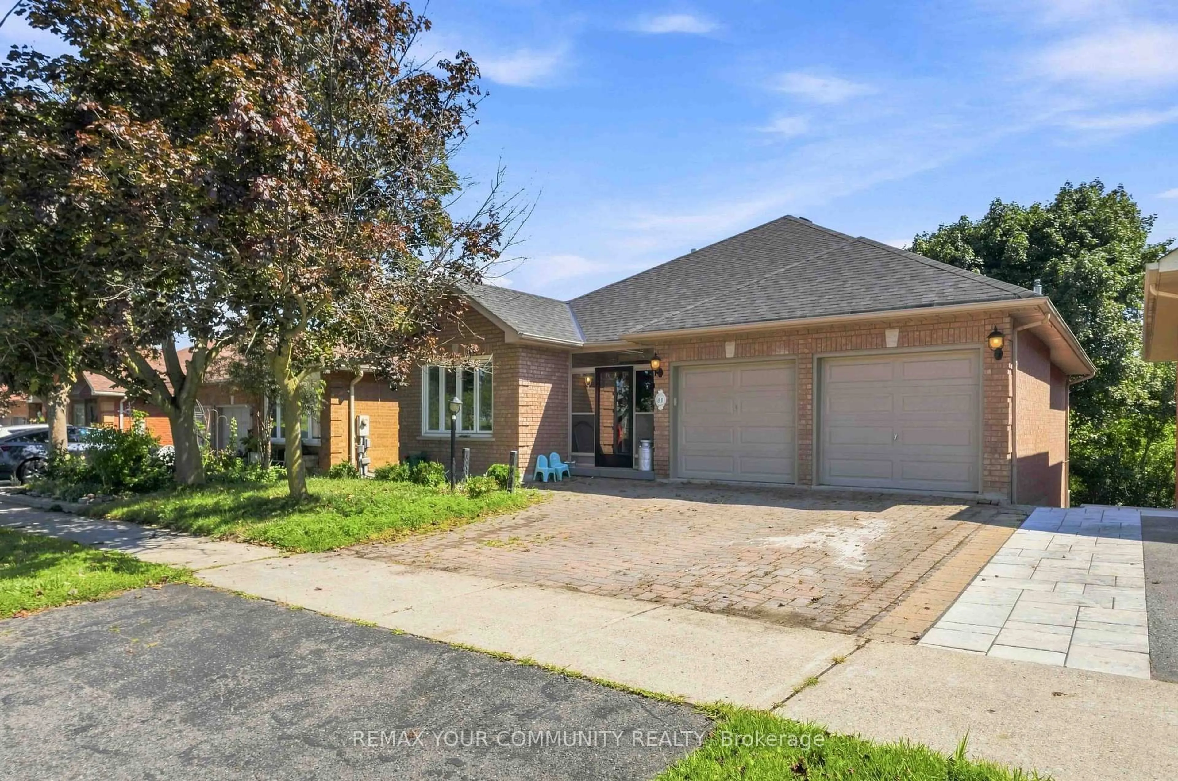 Home with brick exterior material, street for 81 Garden St, Whitby Ontario L1N 9E7