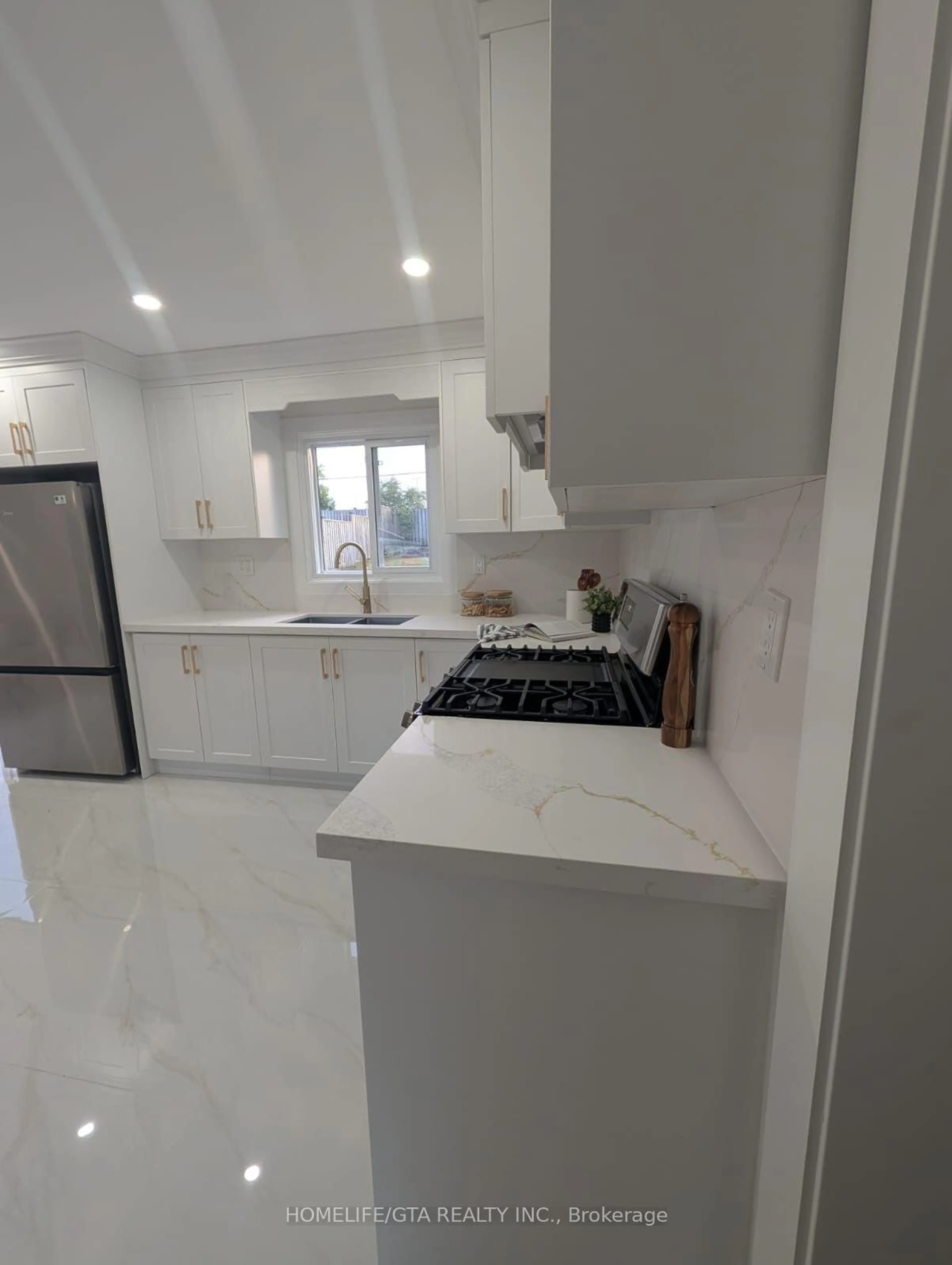 Unknown for 14 Heatherwood Rd, Ajax Ontario L1S 2K7