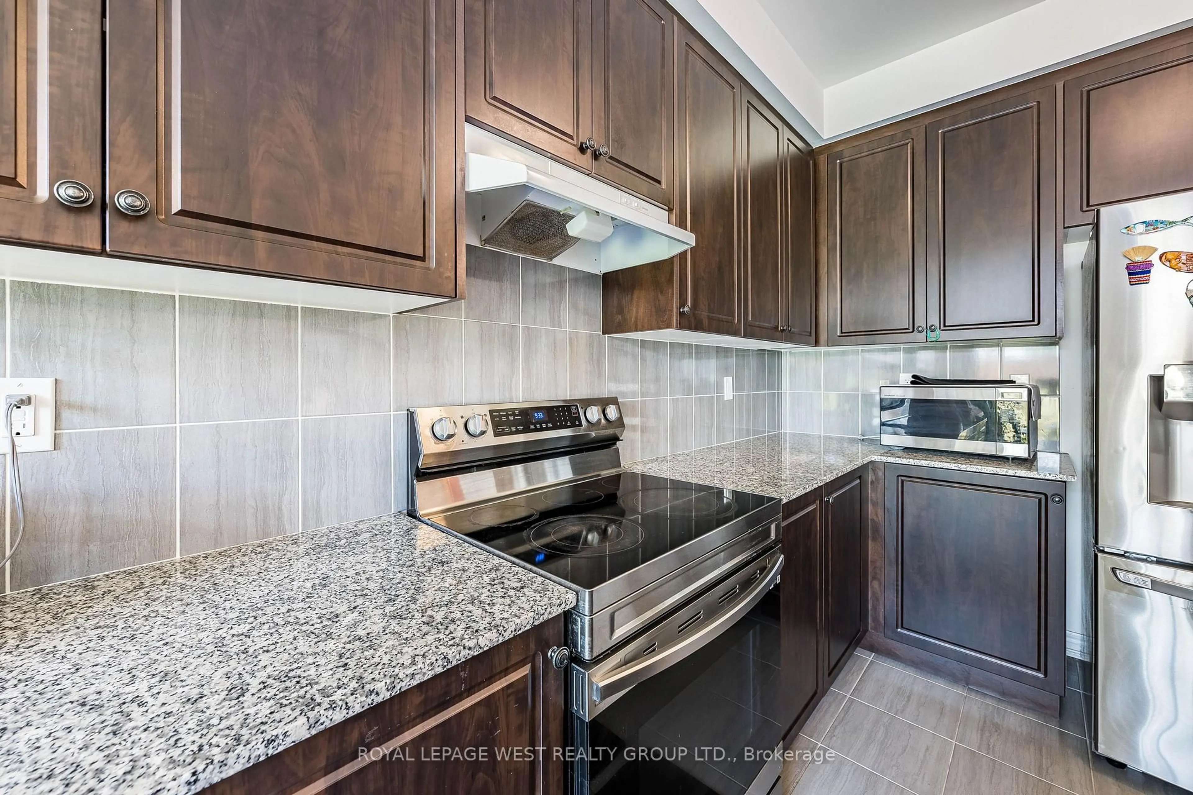 Standard kitchen, ceramic/tile floor for 1278 Aquarius Tr, Pickering Ontario L1X 0L9