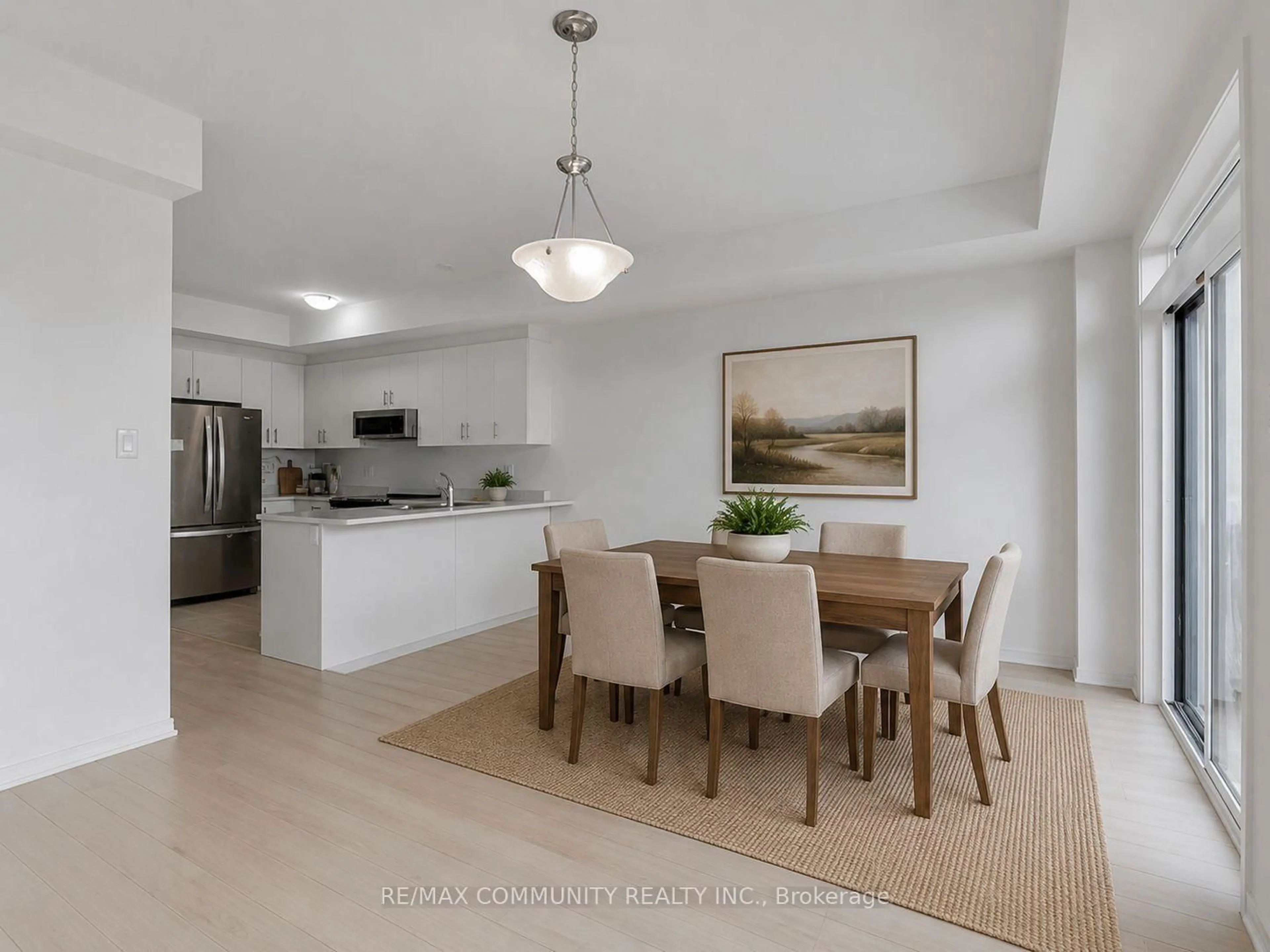 Open concept kitchen, unknown for 799 Heathrow Path, Oshawa Ontario L1H 7K5