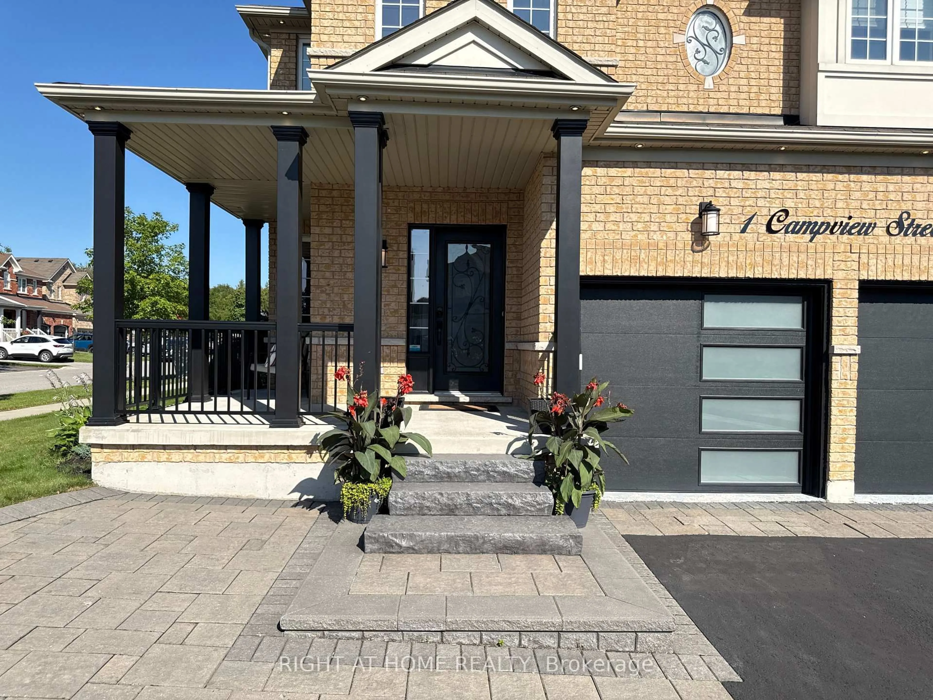 Unknown for 1 Campview St, Whitby Ontario L1R 0K5