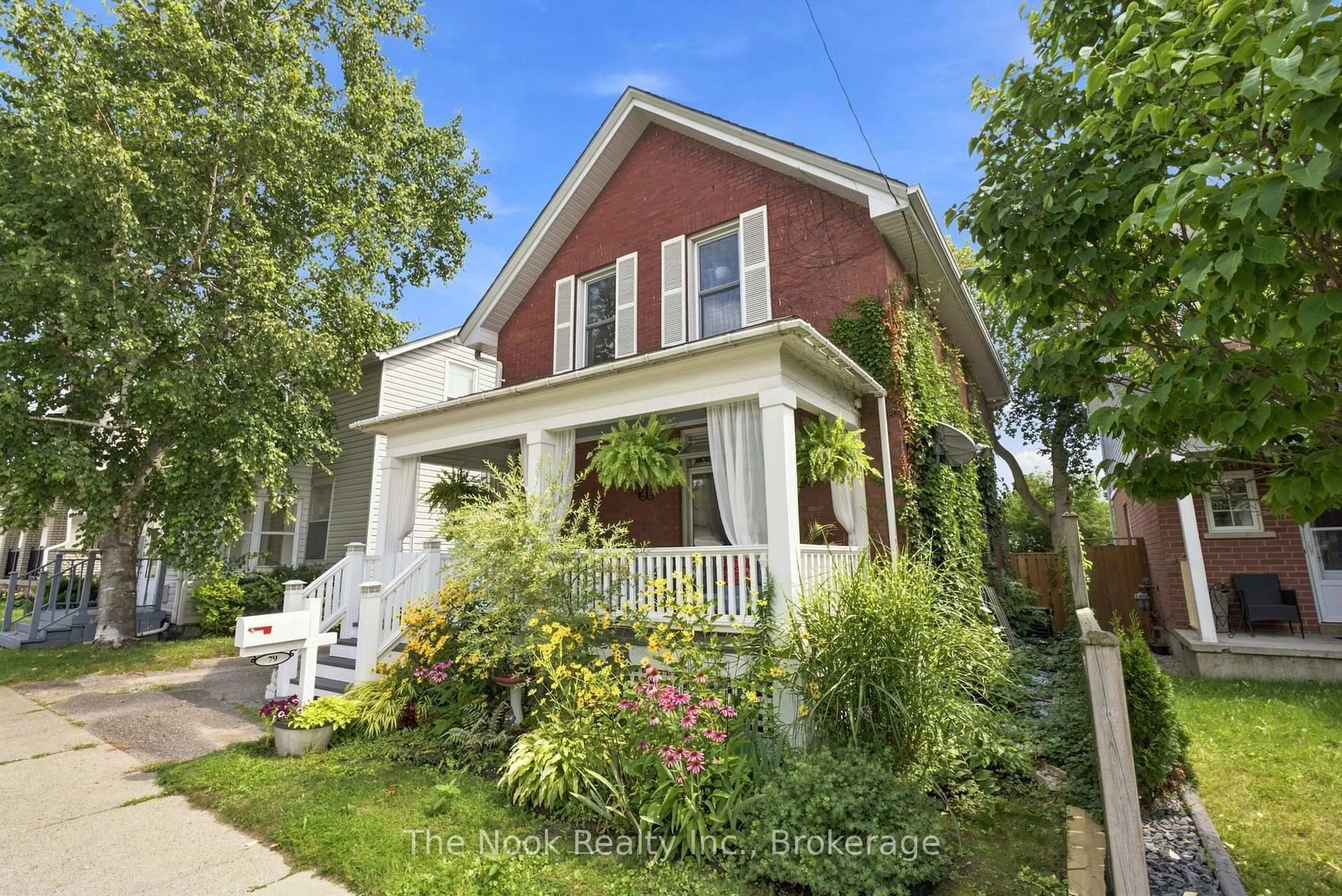 Home with brick exterior material, street for 79 Elgin St, Oshawa Ontario L1G 1S5