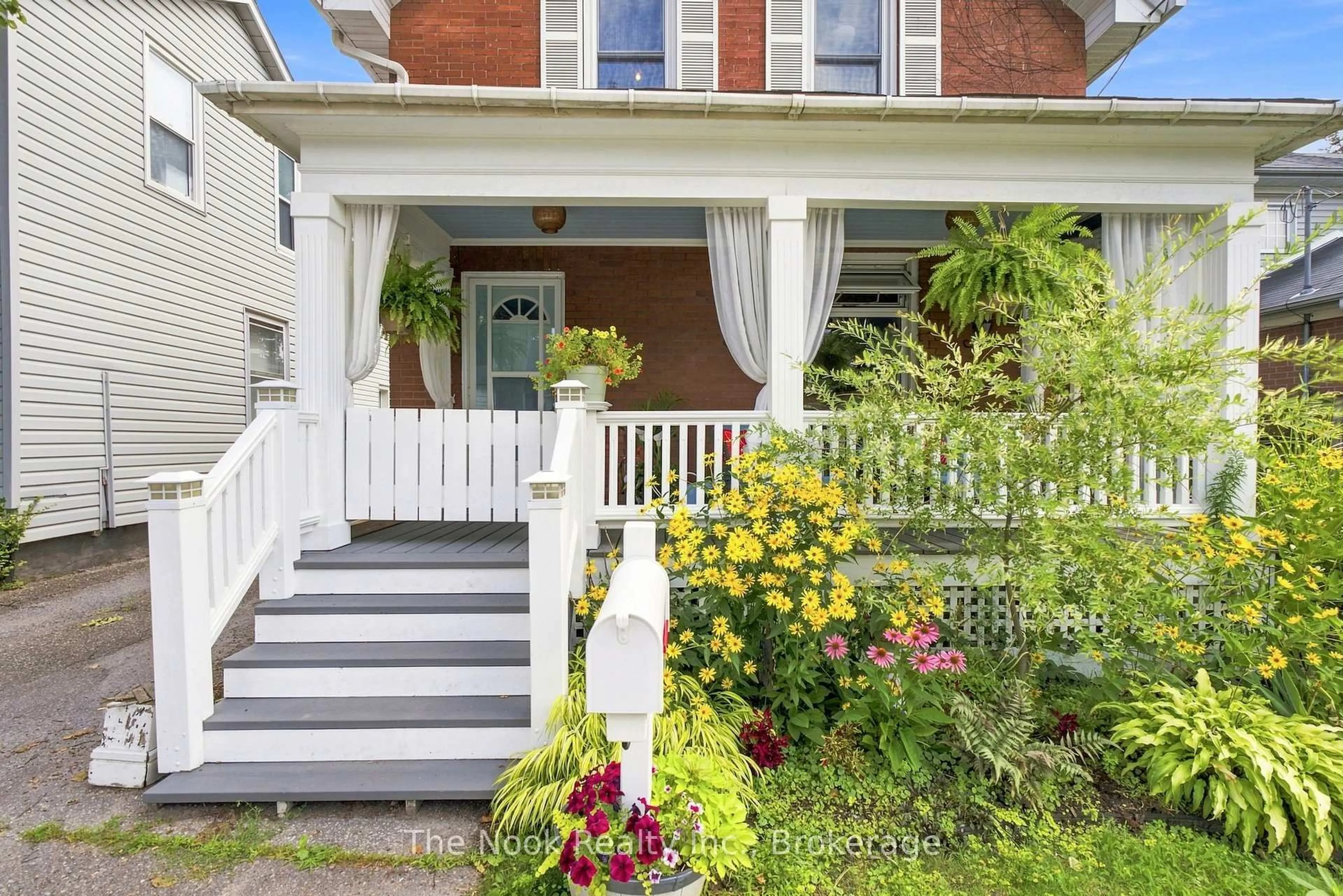 Unknown for 79 Elgin St, Oshawa Ontario L1G 1S5