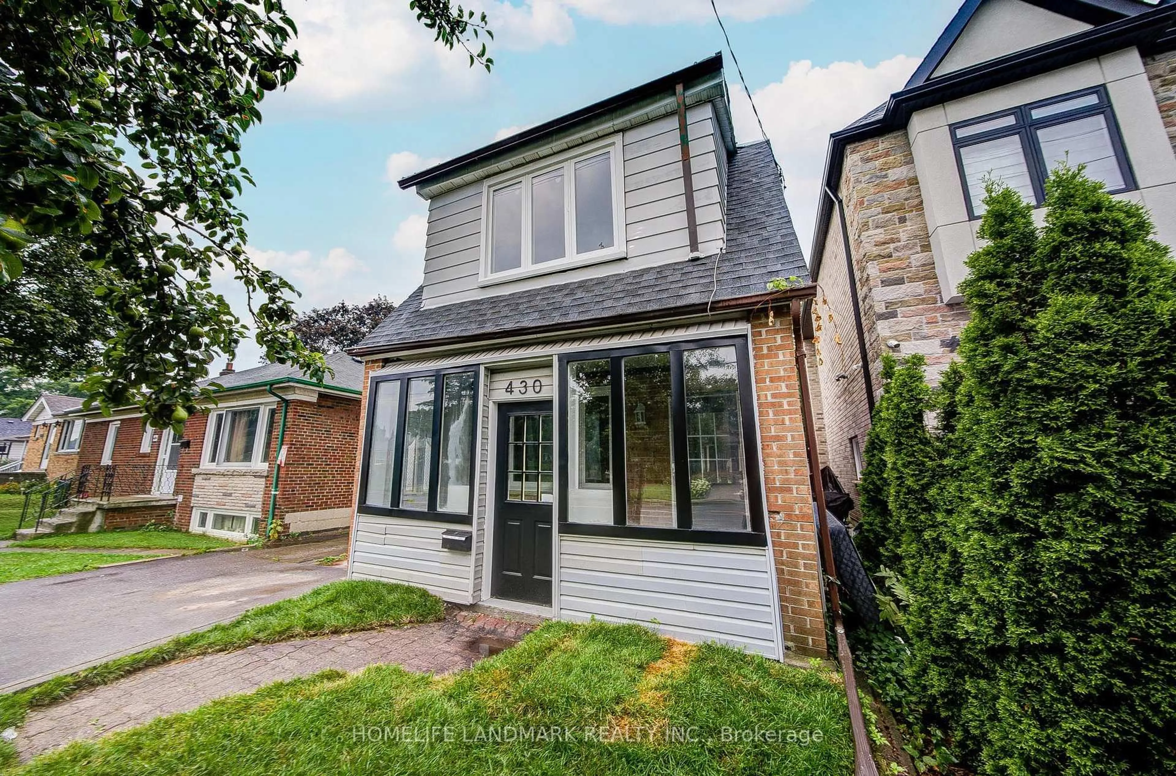 Home with brick exterior material, street for 430 Pharmacy Ave, Toronto Ontario M1L 3G6