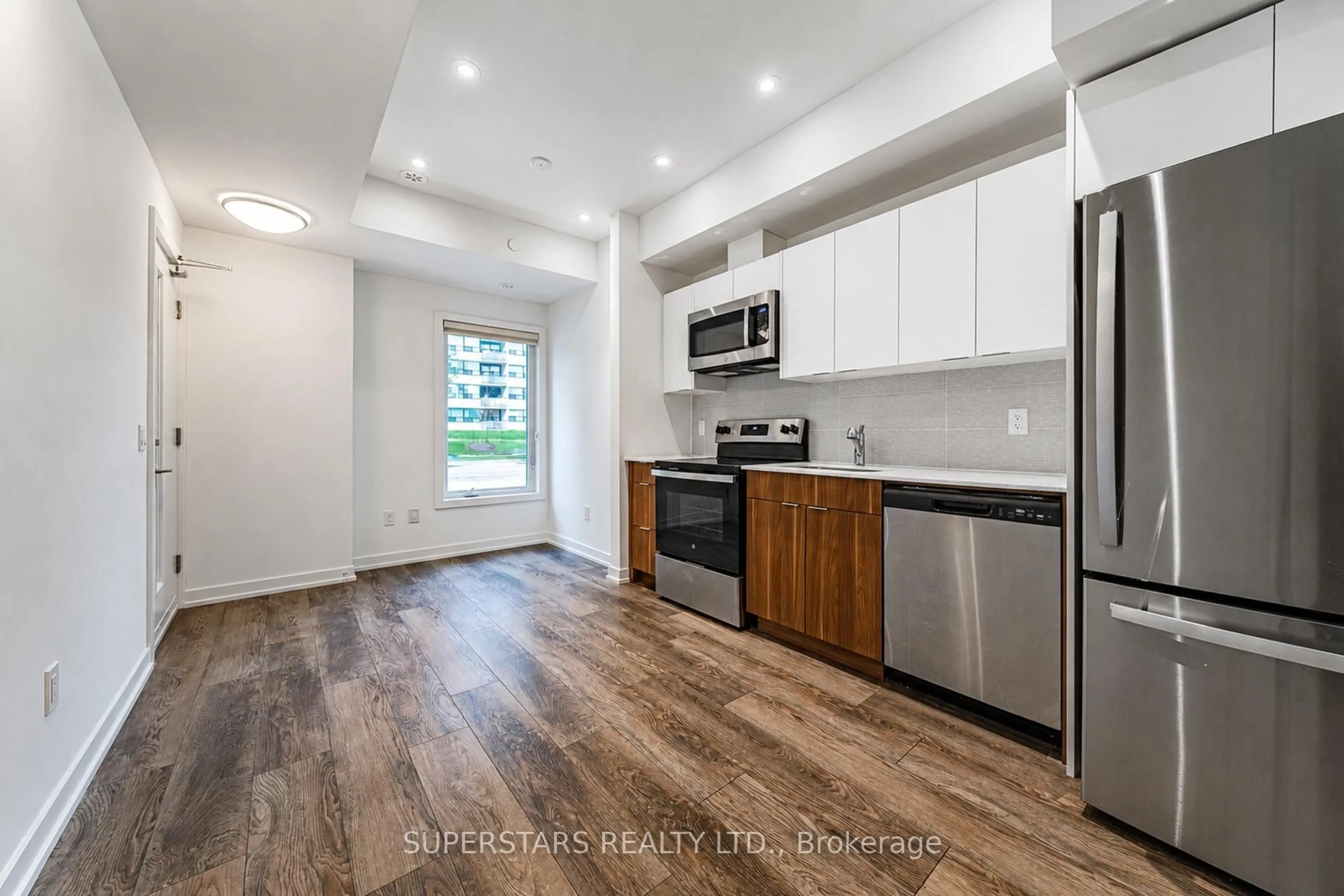 Open concept kitchen, unknown for 3069 Pharmacy Ave #14, Toronto Ontario M1W 2H1