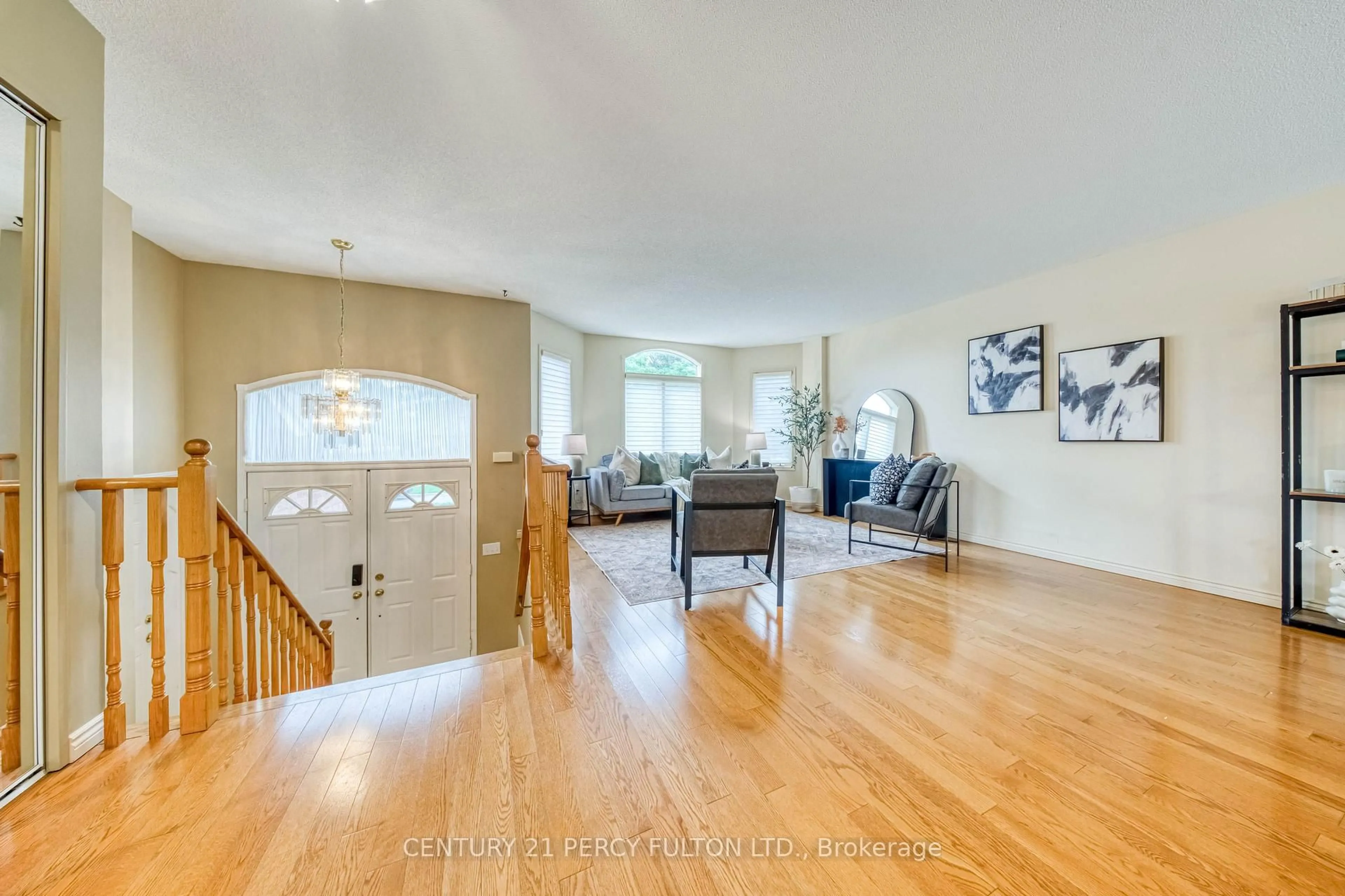 Unknown for 504 Sandalwood Crt, Oshawa Ontario L1G 7X9
