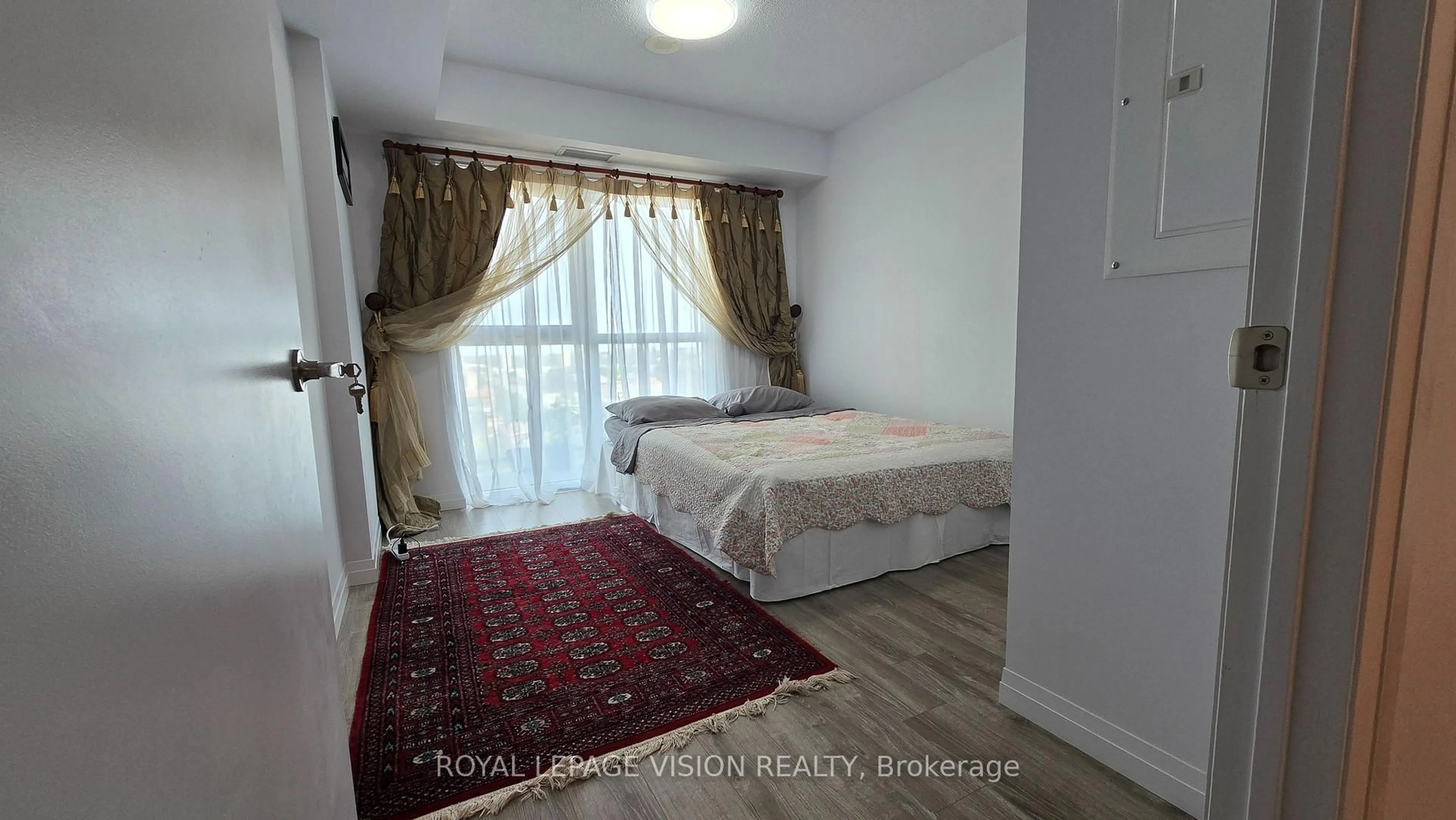 Bedroom with bed, unknown for 2150 Lawrence Ave #1812, Toronto Ontario M1R 3A7