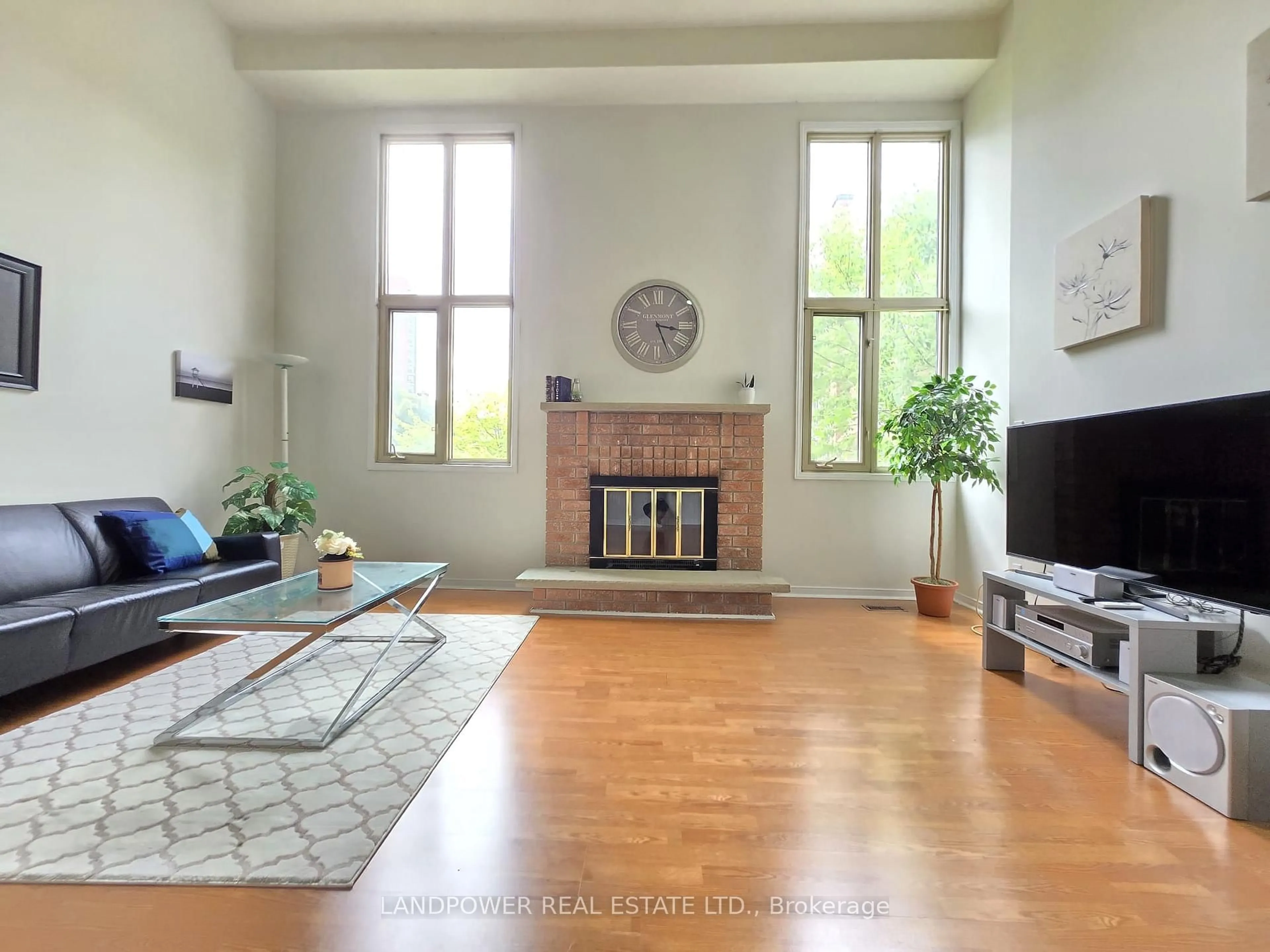 Living room with furniture, unknown for 10 Cardwell Ave #75, Toronto Ontario M1S 4Y5
