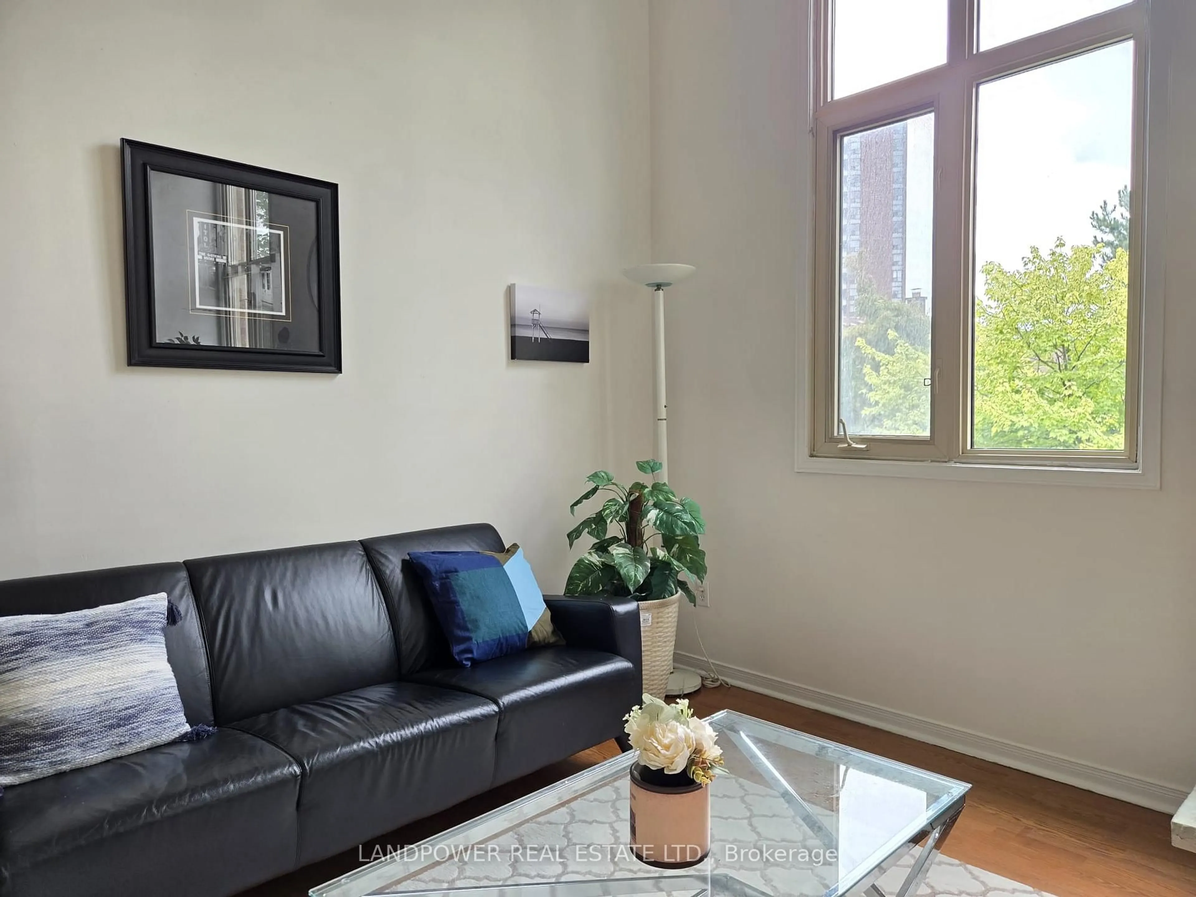Living room with furniture, unknown for 10 Cardwell Ave #75, Toronto Ontario M1S 4Y5