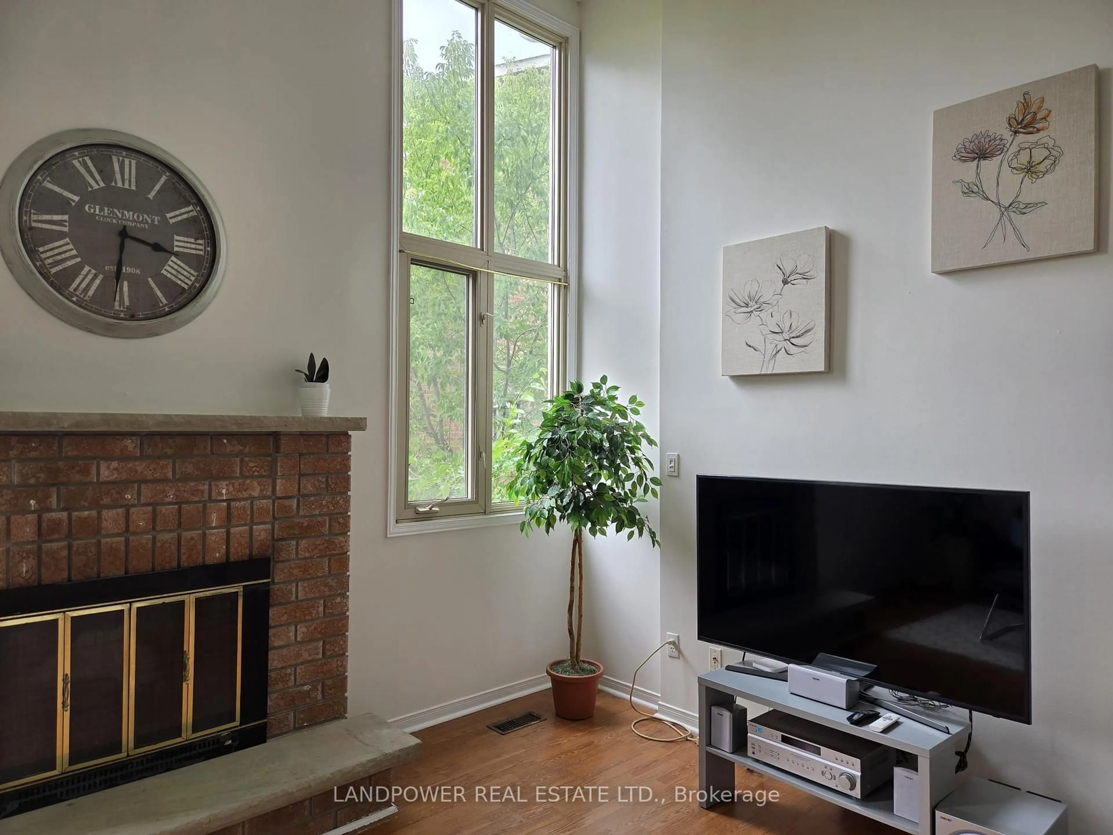 Living room with furniture, unknown for 10 Cardwell Ave #75, Toronto Ontario M1S 4Y5