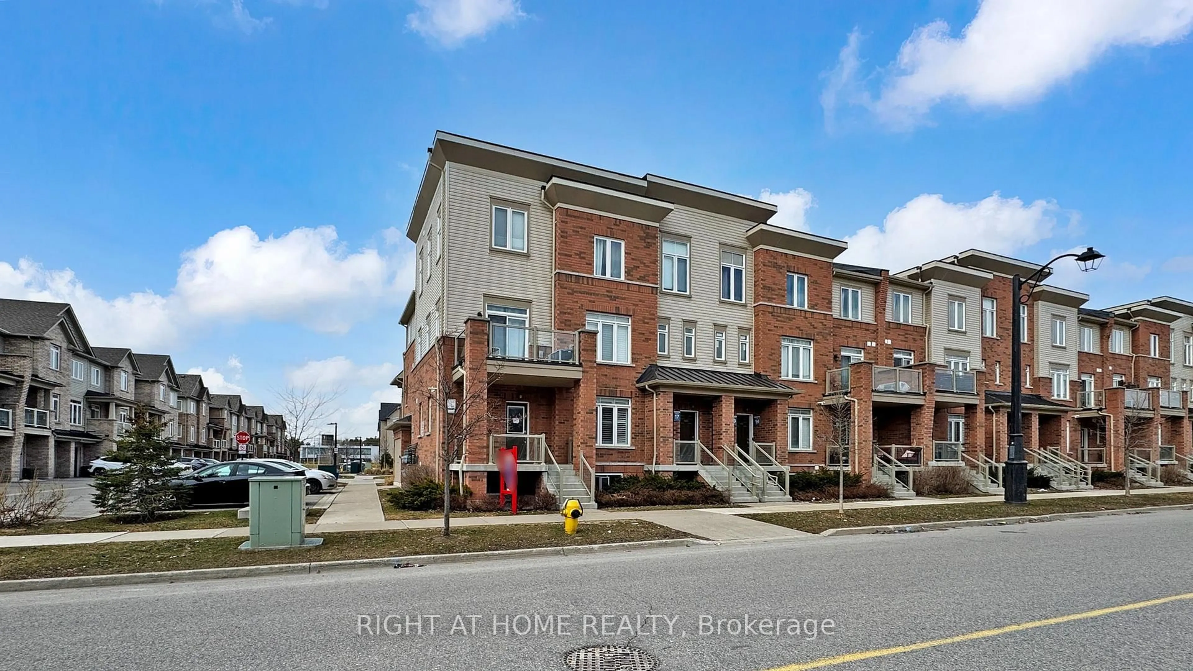 Unknown for 2710 William Jackson Dr #16, Pickering Ontario L1X 0E6