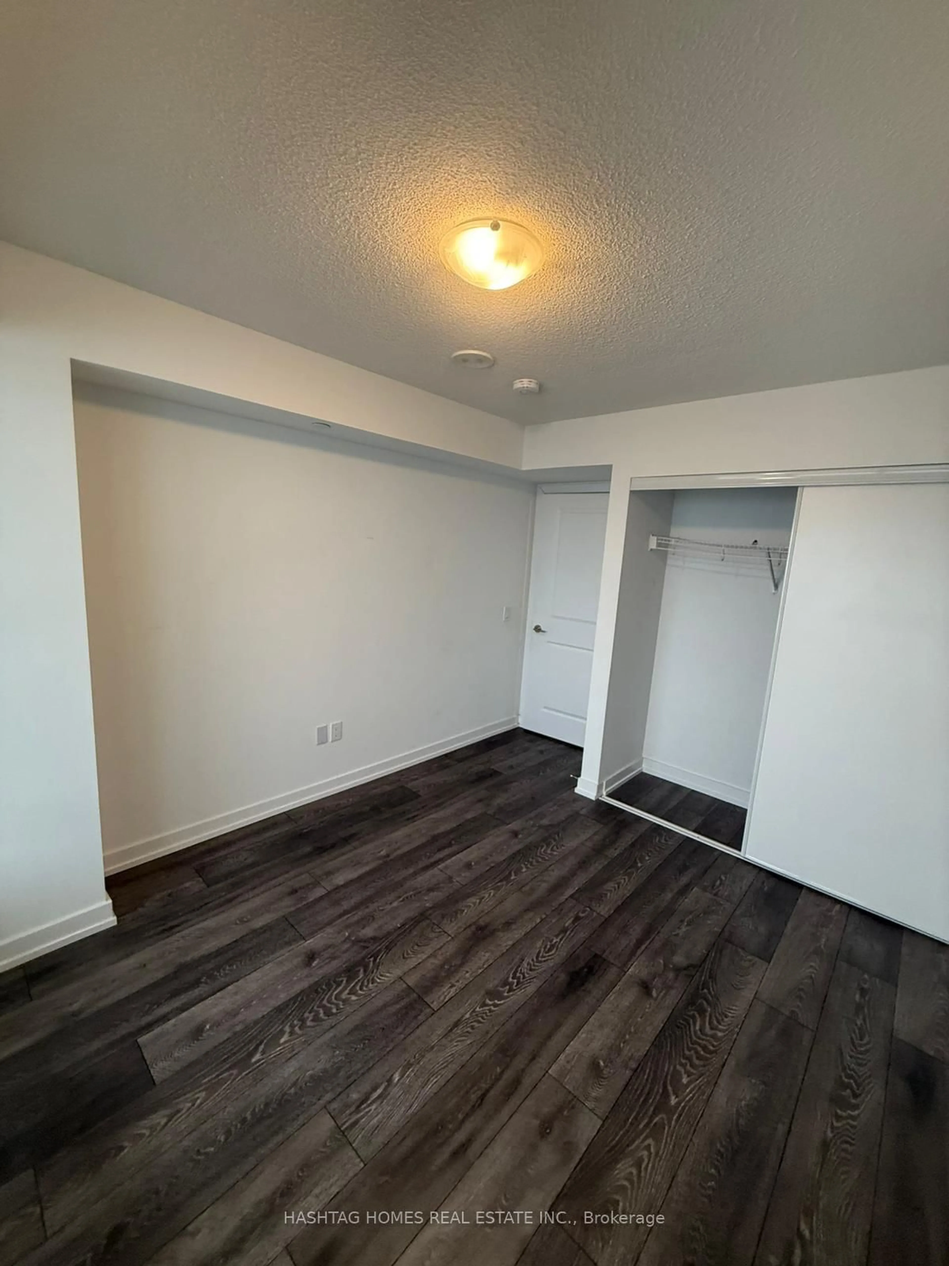 A pic of a room for 1455 Celebration Dr #901, Pickering Ontario L1W 1L8